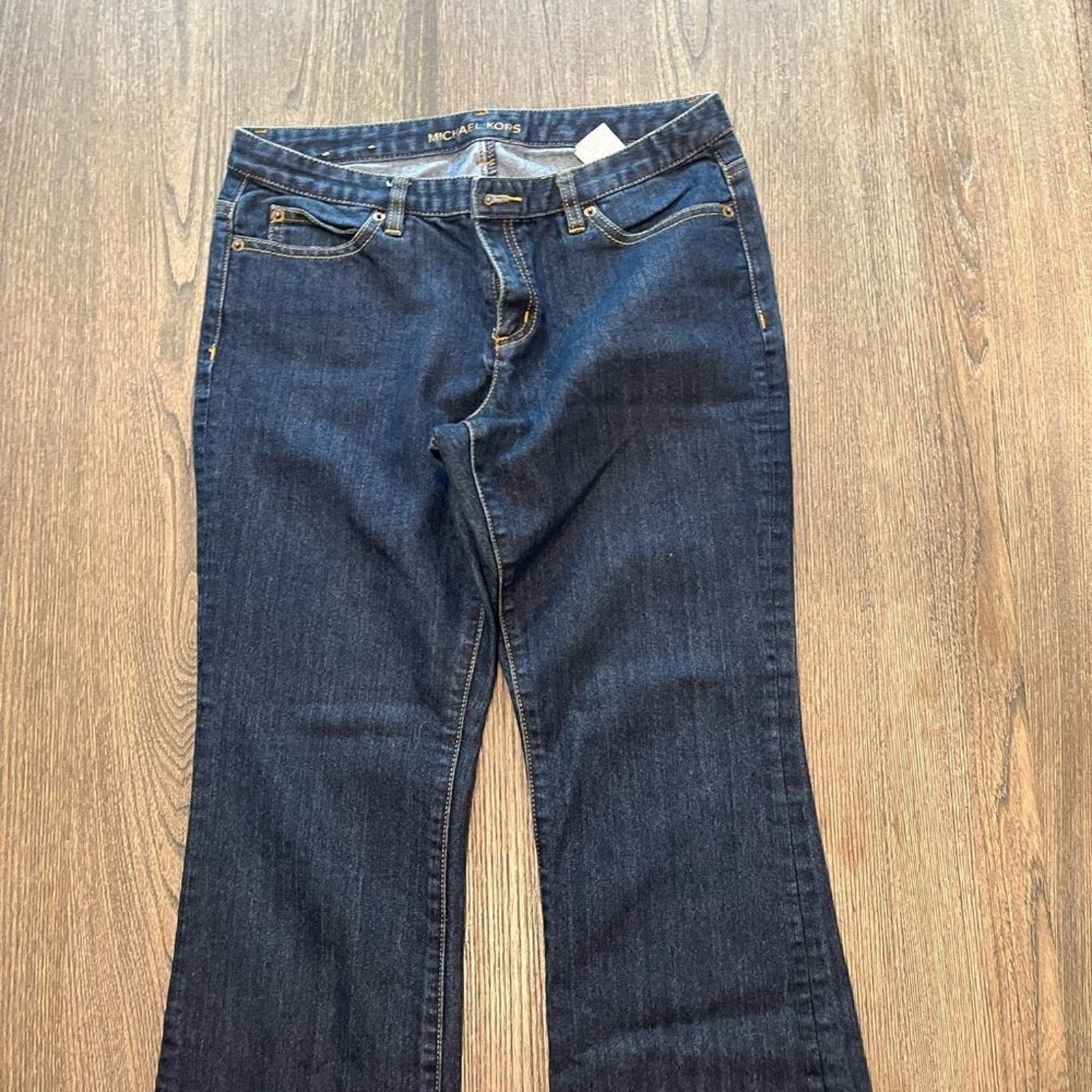 Michael Kors Michael Kors Dark Wash Denim Jeans Flare Leg Size 8 Size 30" / US 8 / IT 44 - 3 Thumbnail
