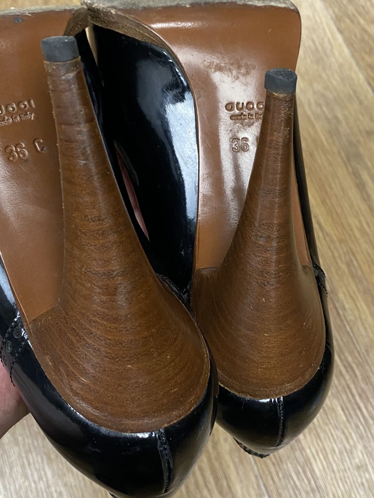 Gucci × Vintage Gucci Black Brogue Patent Leather Fringe Detail Loafer Pumps Size US 6 / IT 36 - 9 Thumbnail