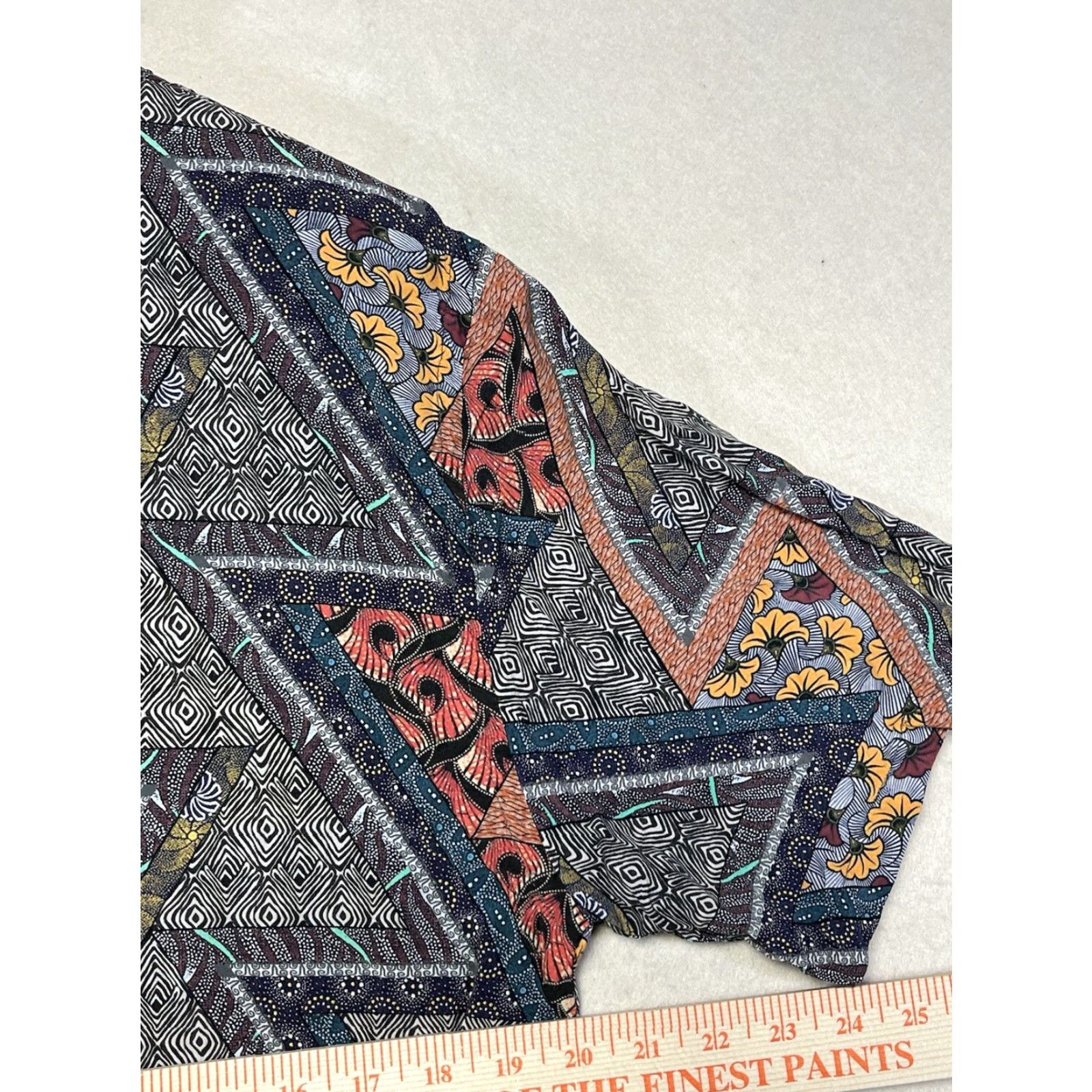 Zara Zara Button-Up shirt Geometric Art Multicolor Short Sleeve Collared Relaxed Fit Men’s M Beach Summer Geometric Beach Resort Art Hawaiian Casual Mens Size US M / EU 48-50 / 2 - 3 Thumbnail