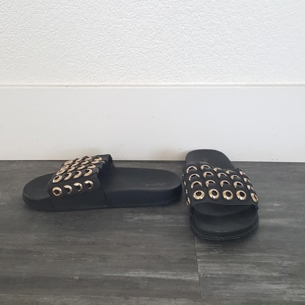 Designer Black Gold Detailed Qupid Sandal Size US 7 / IT 37 - 2 Thumbnail