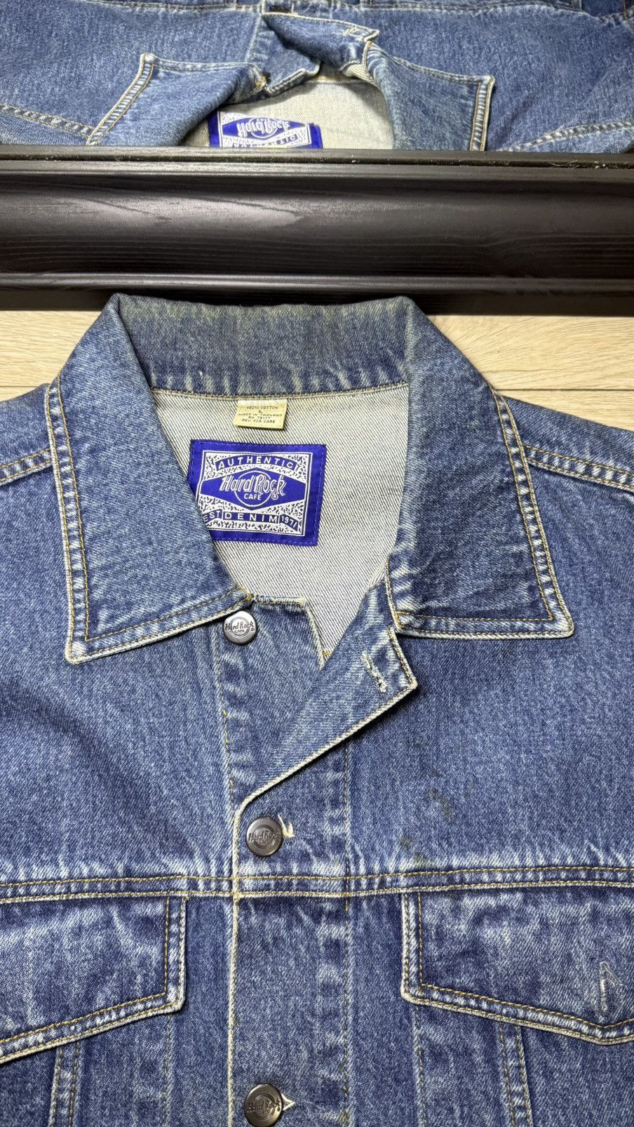 Hard Rock Cafe Vintage / Y2K Hard Rock Cafe Denim Jacket Size US L / EU 52-54 / 3 - 6 Thumbnail