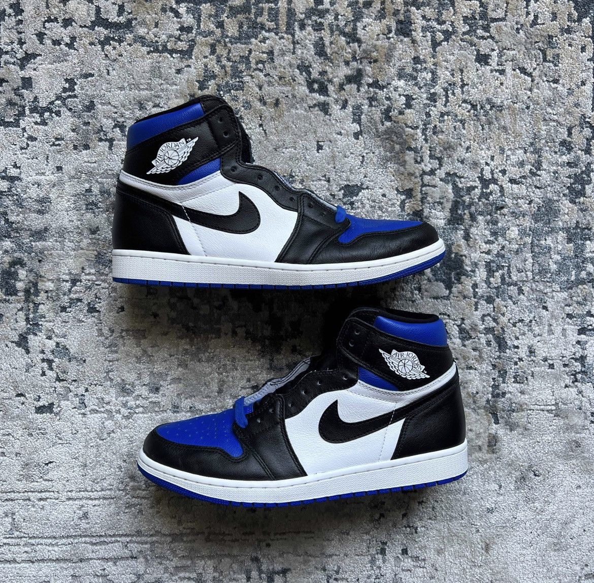 Jordan Brand Size 11 Air Jordan Retro 1 “Royal Toe” Size US 11 / EU 44 - 2 Thumbnail