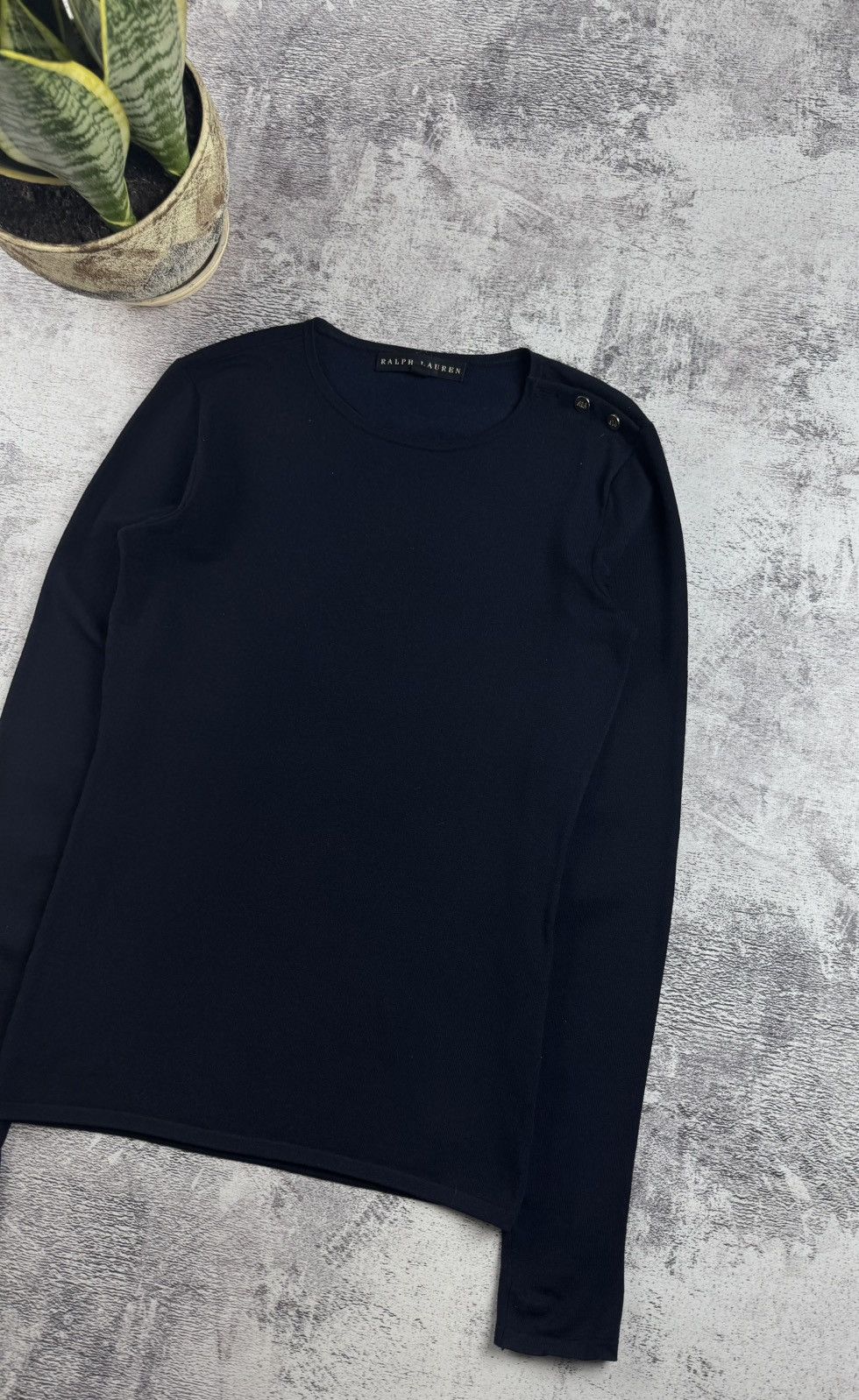 Ralph Lauren Black Label Ralph Lauren Black Label Wool Button 90S Sweater Sweatshirt Size XS / US 0-2 / IT 36-38 - 3 Thumbnail