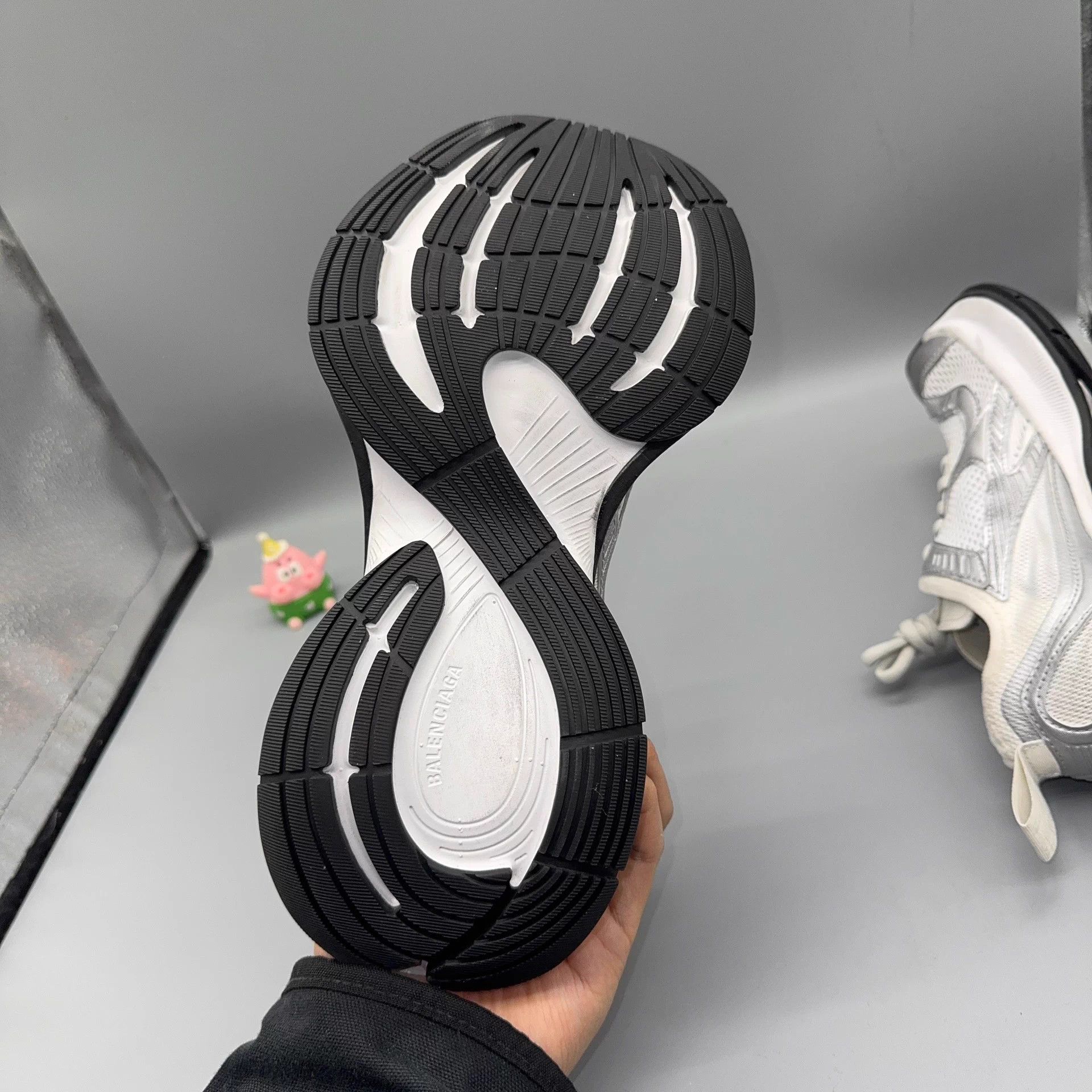 Balenciaga Balenciaga Circuit White 38 Size US 7 / IT 37 - 7 Thumbnail