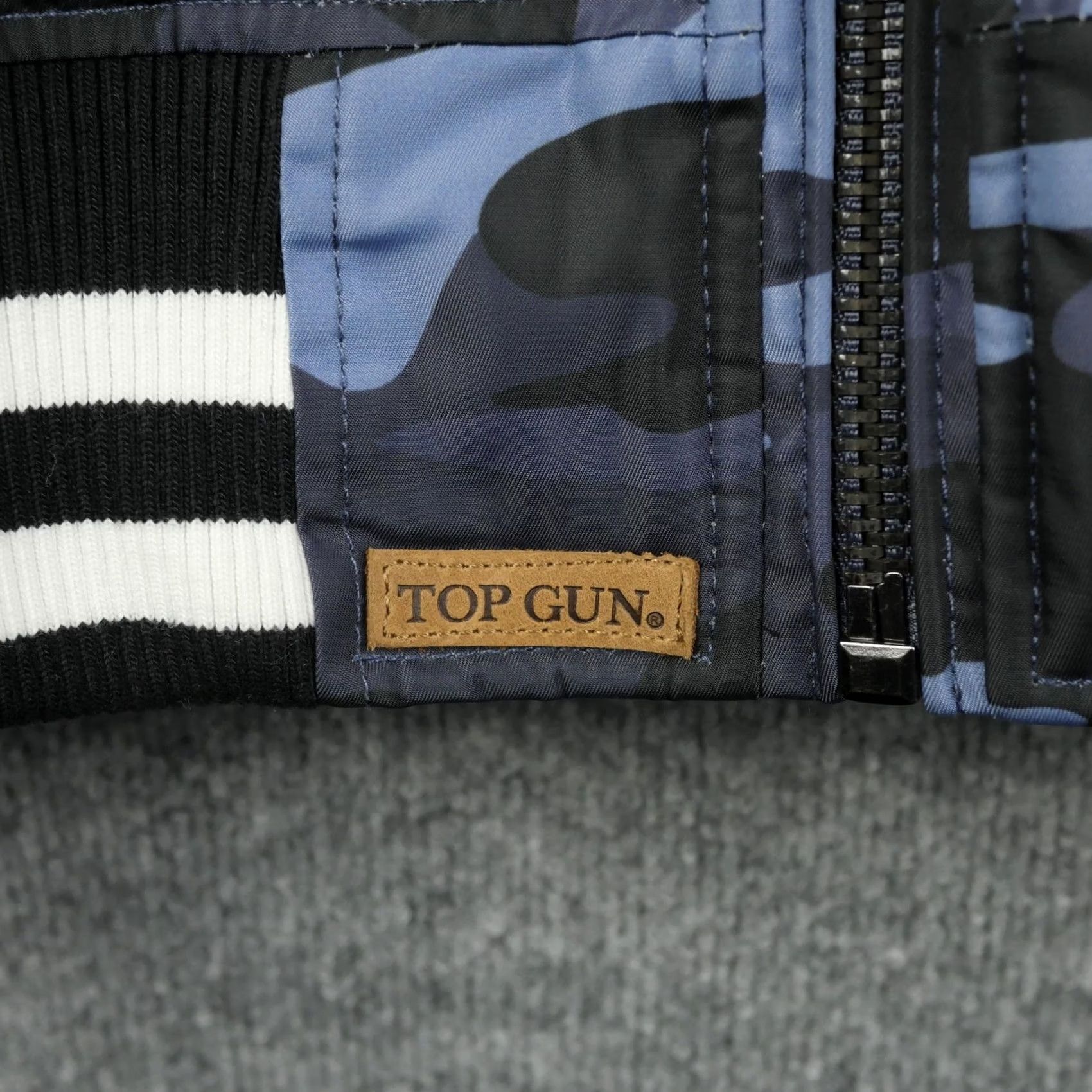 Vintage Top Gun Jacket Mens XL Blue Camo MA-1 Bomber Flight Air Force Patches Pilot Size US XL / EU 56 / 4 - 5 Thumbnail