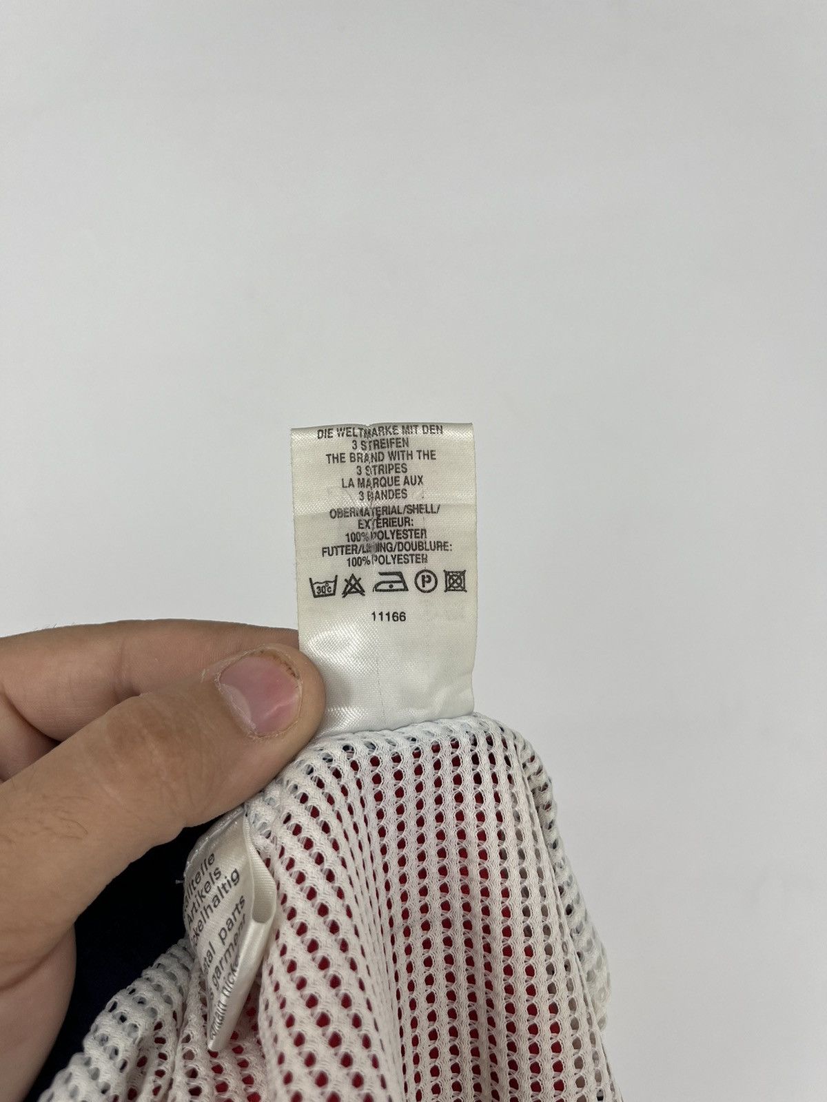 Adidas Vintage Y2K Adidas mini logo shorts streetwear Style Size US 34 / EU 50 - 8 Thumbnail