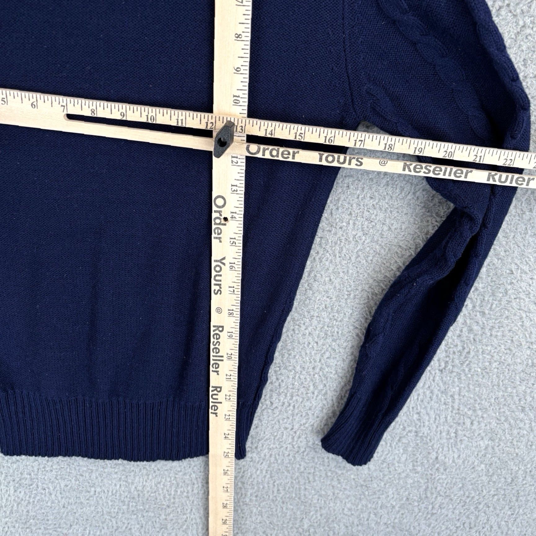 Lacoste VINTAGE Lacoste Women’s V Neck Sweater Navy Blue Sz 38 Cable Knit Pullover 1980s Acrylic Size XS / US 0-2 / IT 36-38 - 5 Thumbnail