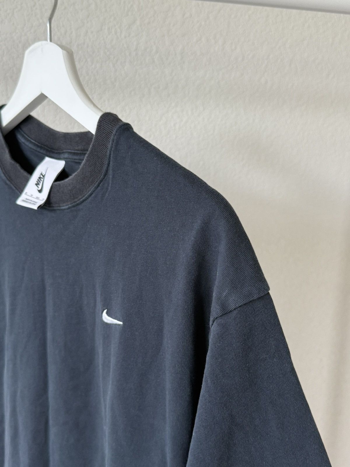 Nike Embroidered Logo T-Shirt Size US XS / EU 42 / 0 - 4 Thumbnail