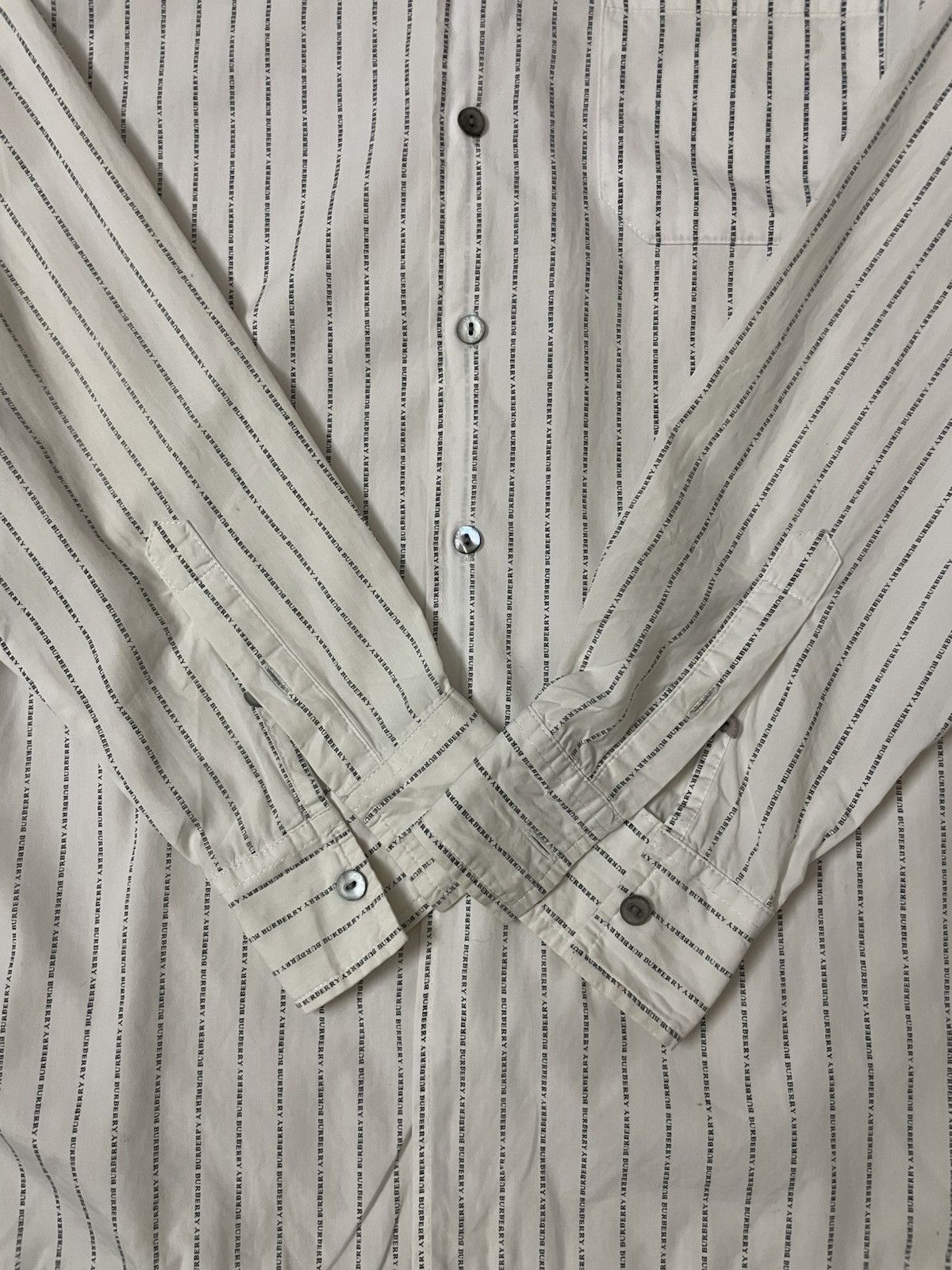 Burberry RARE VINTAGE BURBERRY PINSTRIPE LS BUTTON UP SHIRT Size US L / EU 52-54 / 3 - 5 Thumbnail