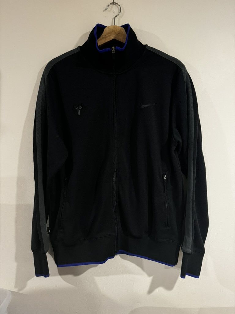 Nike 2010 Kobe Venomenon Track Jacket Size US L / EU 52-54 / 3 - 2 Thumbnail