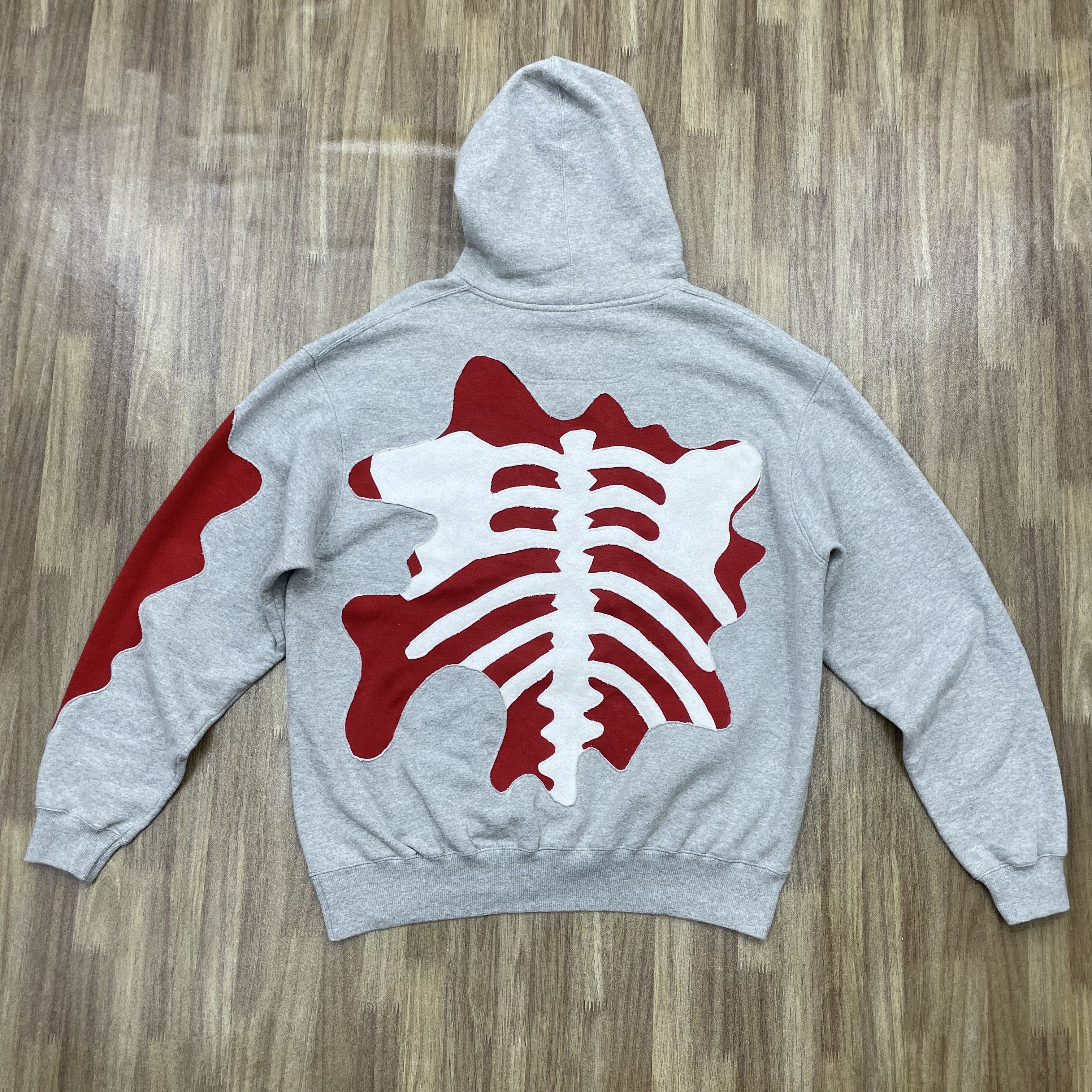 Vintage Custom Reworked Champion Skeleton Heart Patchwork Hoodie Size US L / EU 52-54 / 3 - 4 Thumbnail