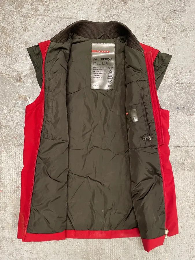 Prada × Vintage 2000s Prada Red Ski Vest Jacket Size US S / EU 44-46 / 1 - 7 Thumbnail