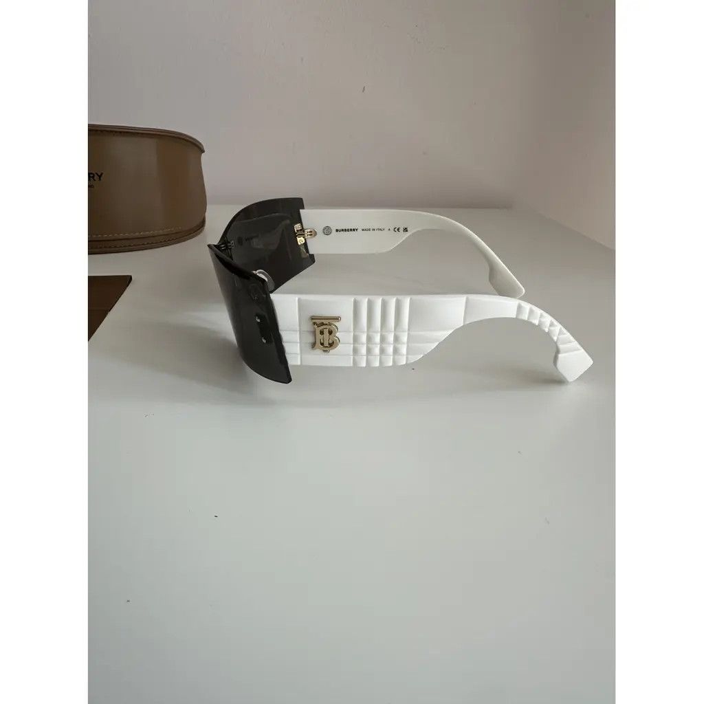 Burberry Burberry new sunglasses white UNISEX model Size ONE SIZE - 9 Thumbnail