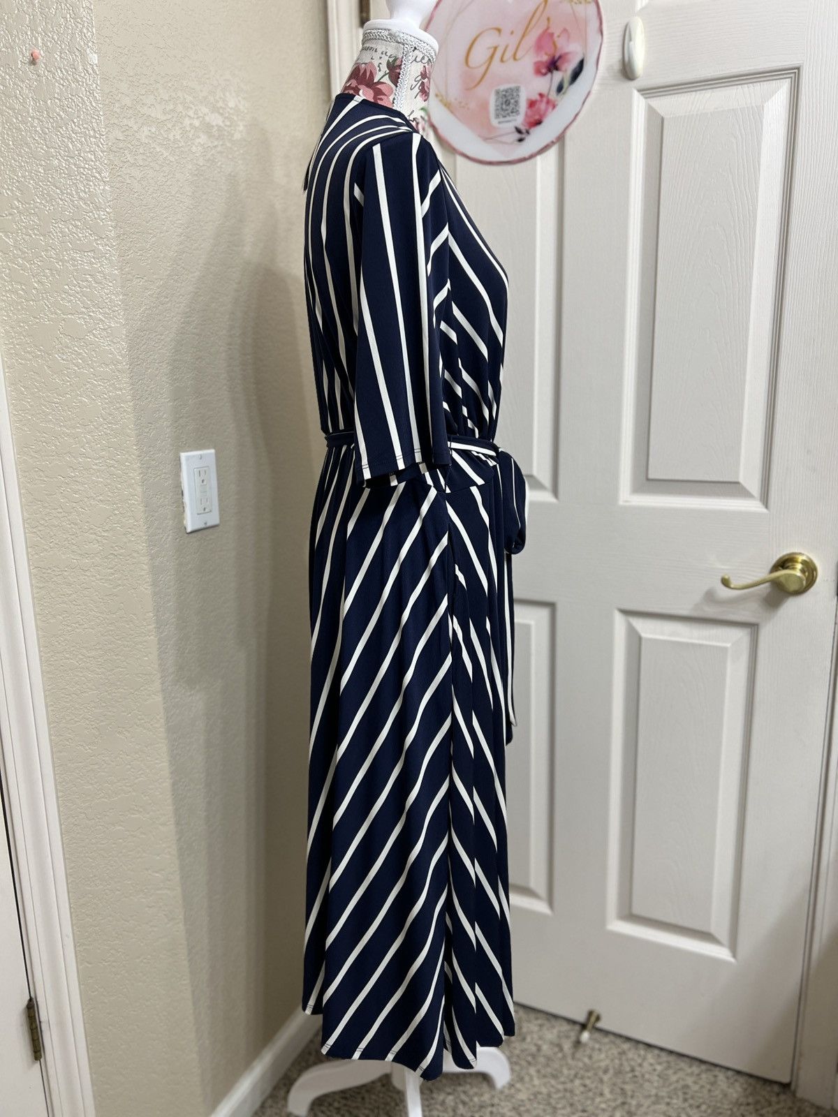 Torrid Torrid navy and white striped dress size 2X Size XXL / US 16-18 / IT 52-54 - 2 Thumbnail