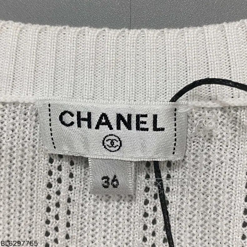 Chanel Chanel 21p white cardigan coat Size XS / US 0-2 / IT 36-38 - 4 Thumbnail