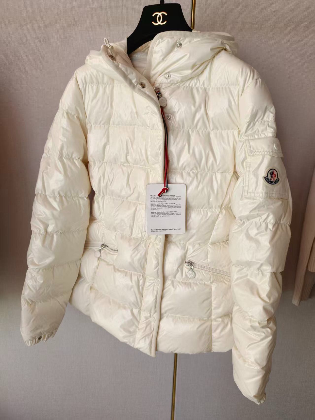 Moncler Moncler Slim Waist Down Jacket Size S / US 4 / IT 40 - 1 Thumbnail
