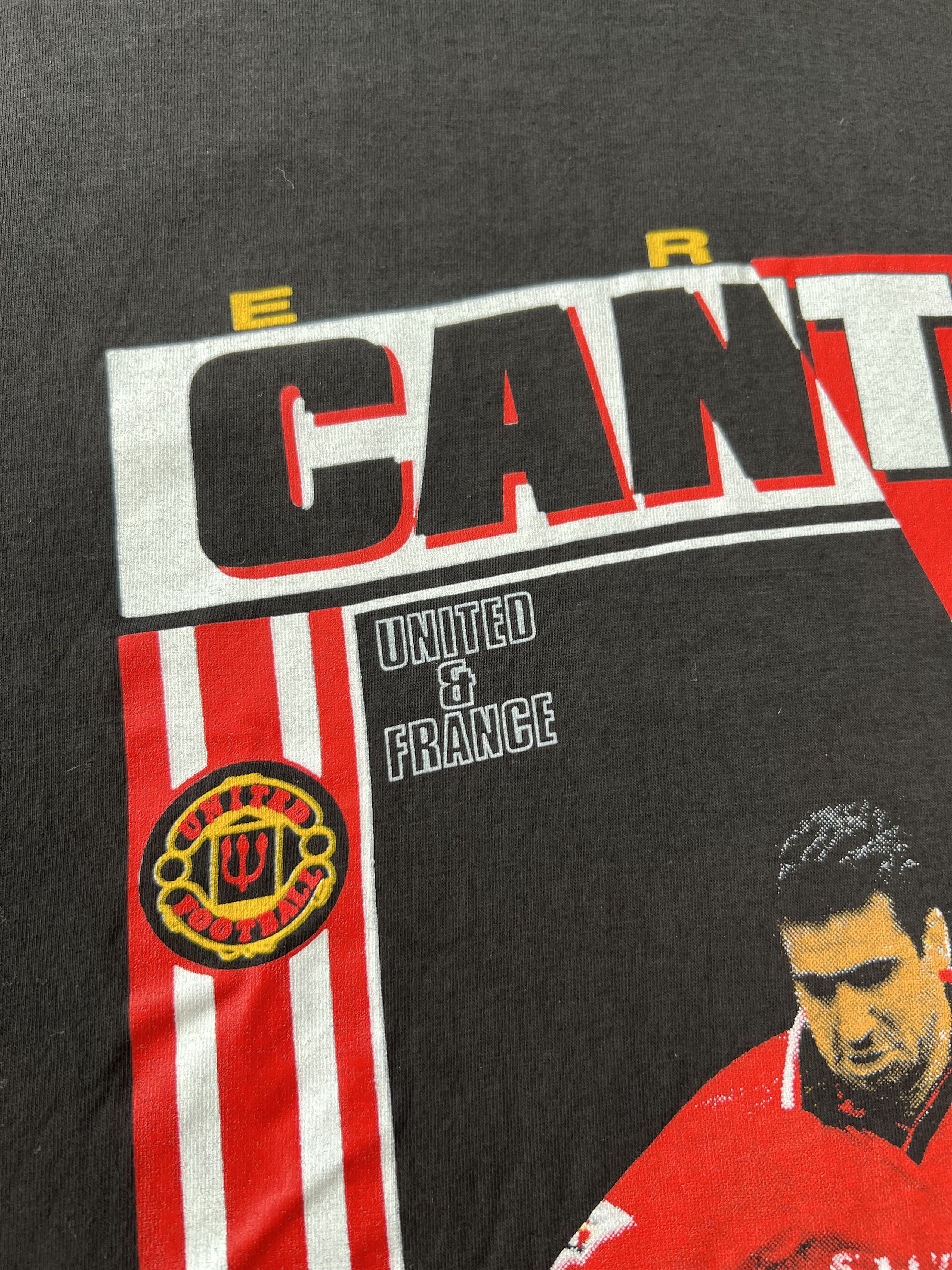 Vintage Vintage 90s Manchester United Eric Cantona #7 Black T-shirt Size US L / EU 52-54 / 3 - 5 Thumbnail