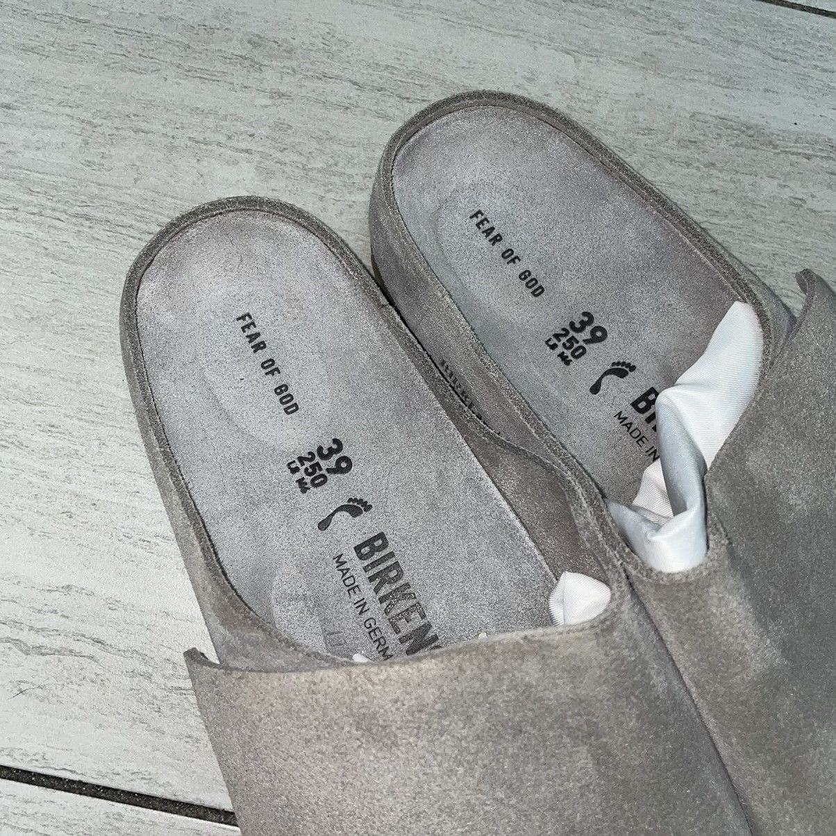 Birkenstock × Fear of God Fear of God Birkenstock (Cement) Size US 7 / EU 40 - 6 Thumbnail