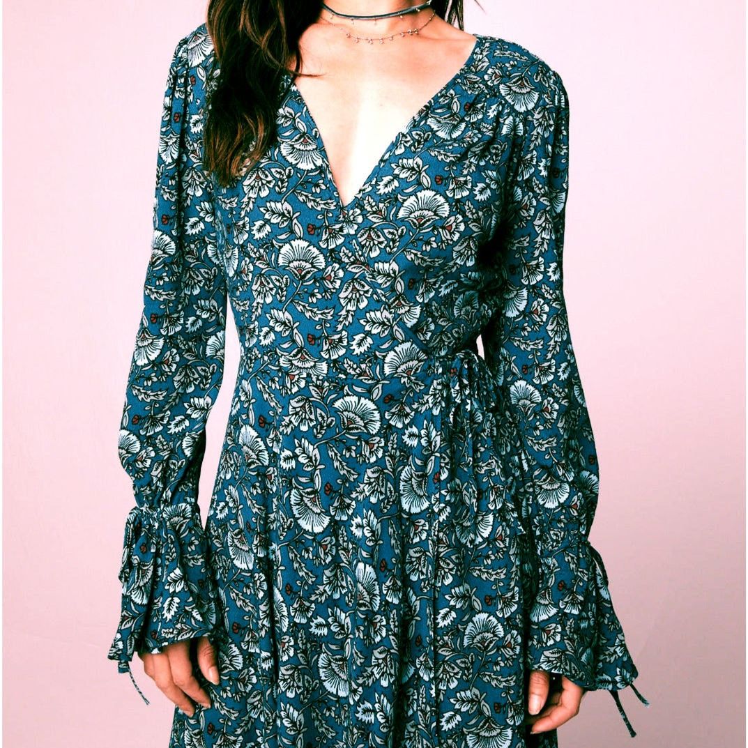 Other NWT Band of the Free Floral Wrap Maxi Dress Sz. S [4-6] Size S / US 4 / IT 40 - 5 Thumbnail