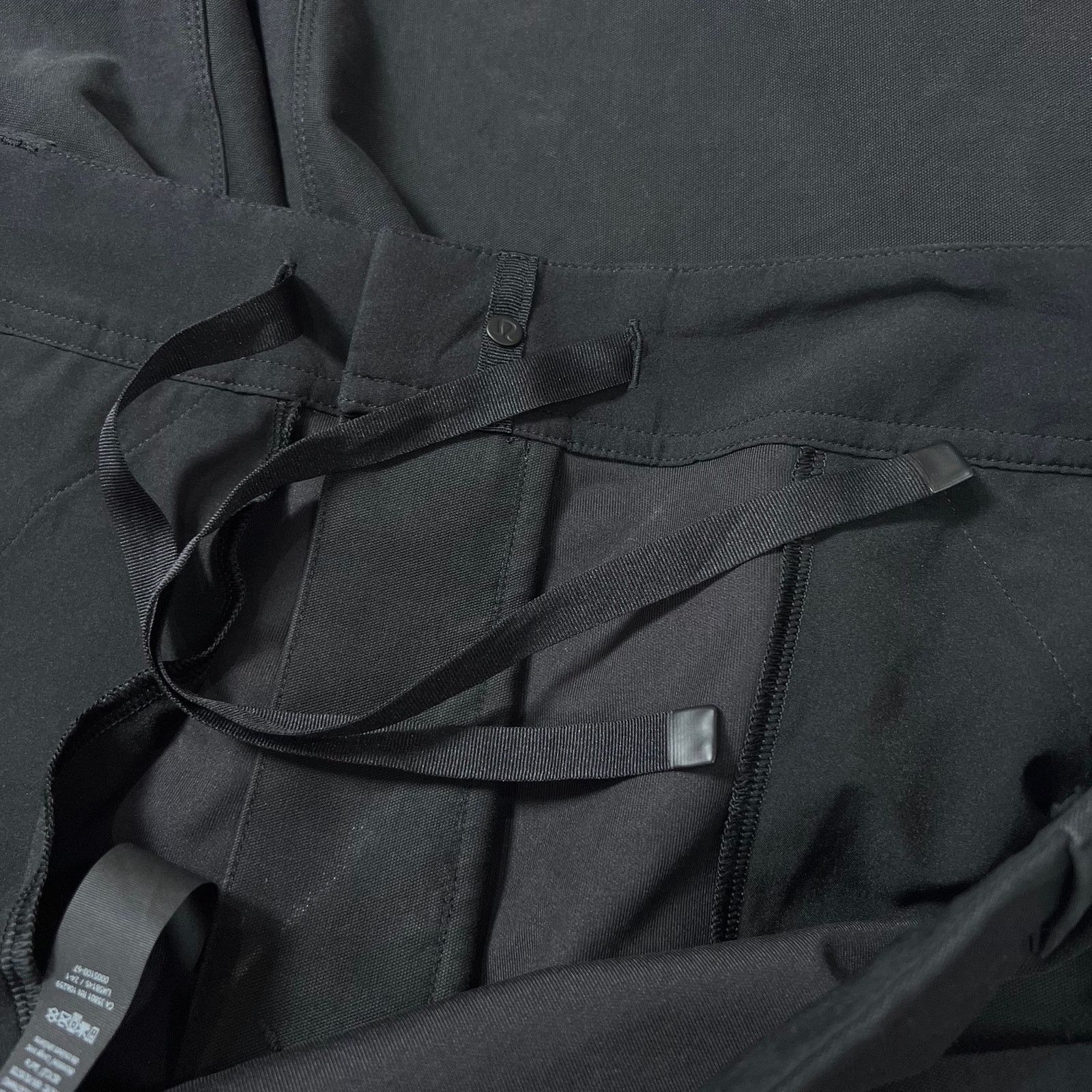 Lululemon Lululemon Utilitech Carpenter Pant Black Straight Leg Sz 38 Size US 38 / EU 54 - 6 Thumbnail