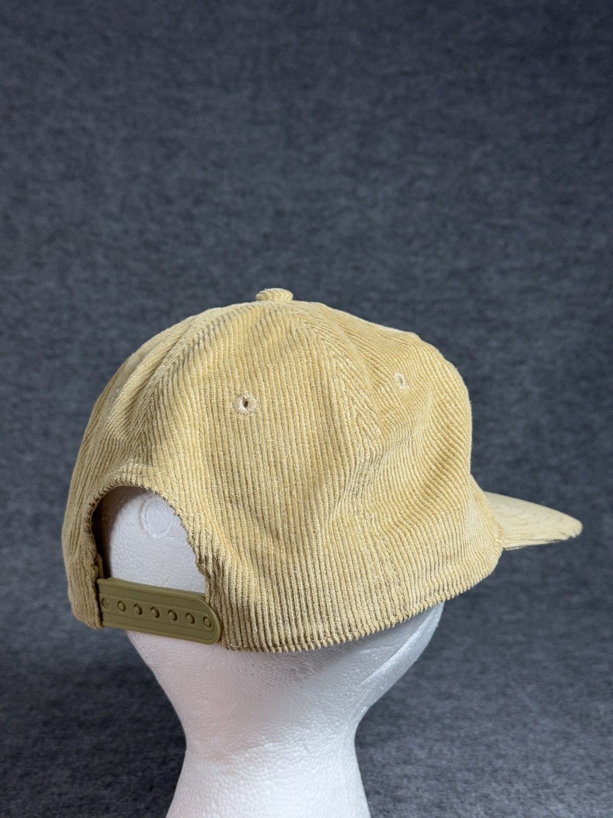 Vintage Coors Corduroy Relaxed Fit Trucker Snapback Hat Tan Size ONE SIZE - 2 Thumbnail