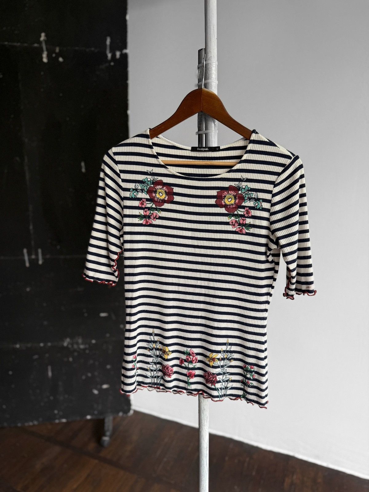 Designer × Desigual Desigual Womens Striped Blouse Top Shirt Floral Print Size M / US 6-8 / IT 42-44 - 3 Thumbnail