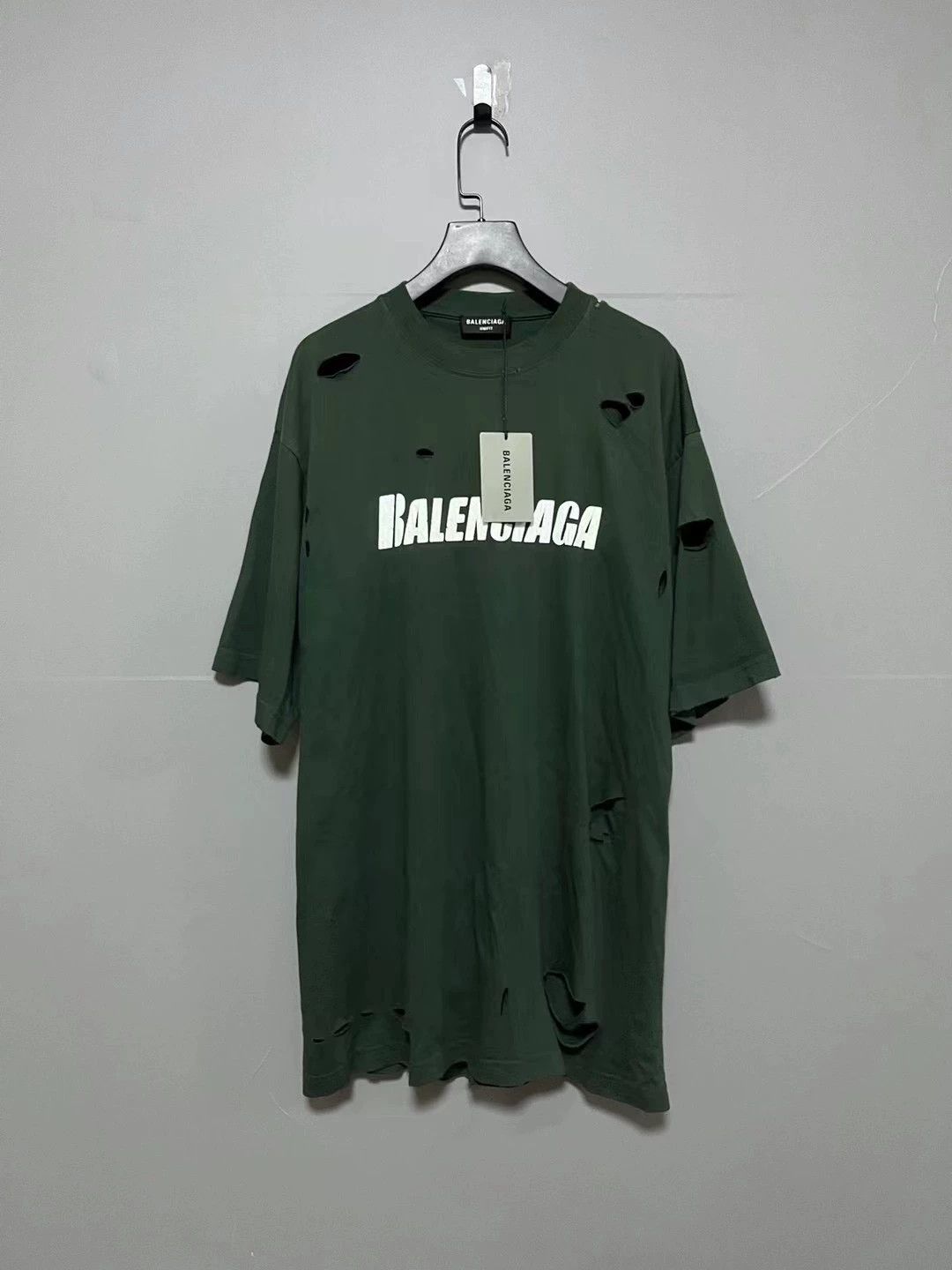 Balenciaga Balenciaga made old big hole short sleeved shirt Size US XXS / EU 40 - 1 Thumbnail