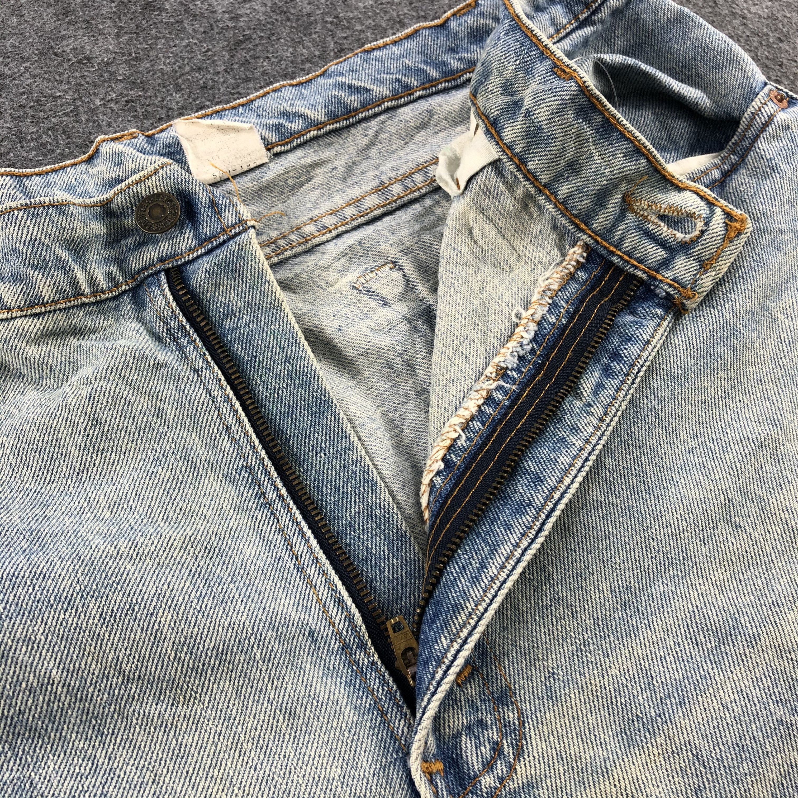 Levi's Vintage 90s Light Wash Levis 550 Jeans-JM1027 Size US 36 / EU 52 - 7 Thumbnail