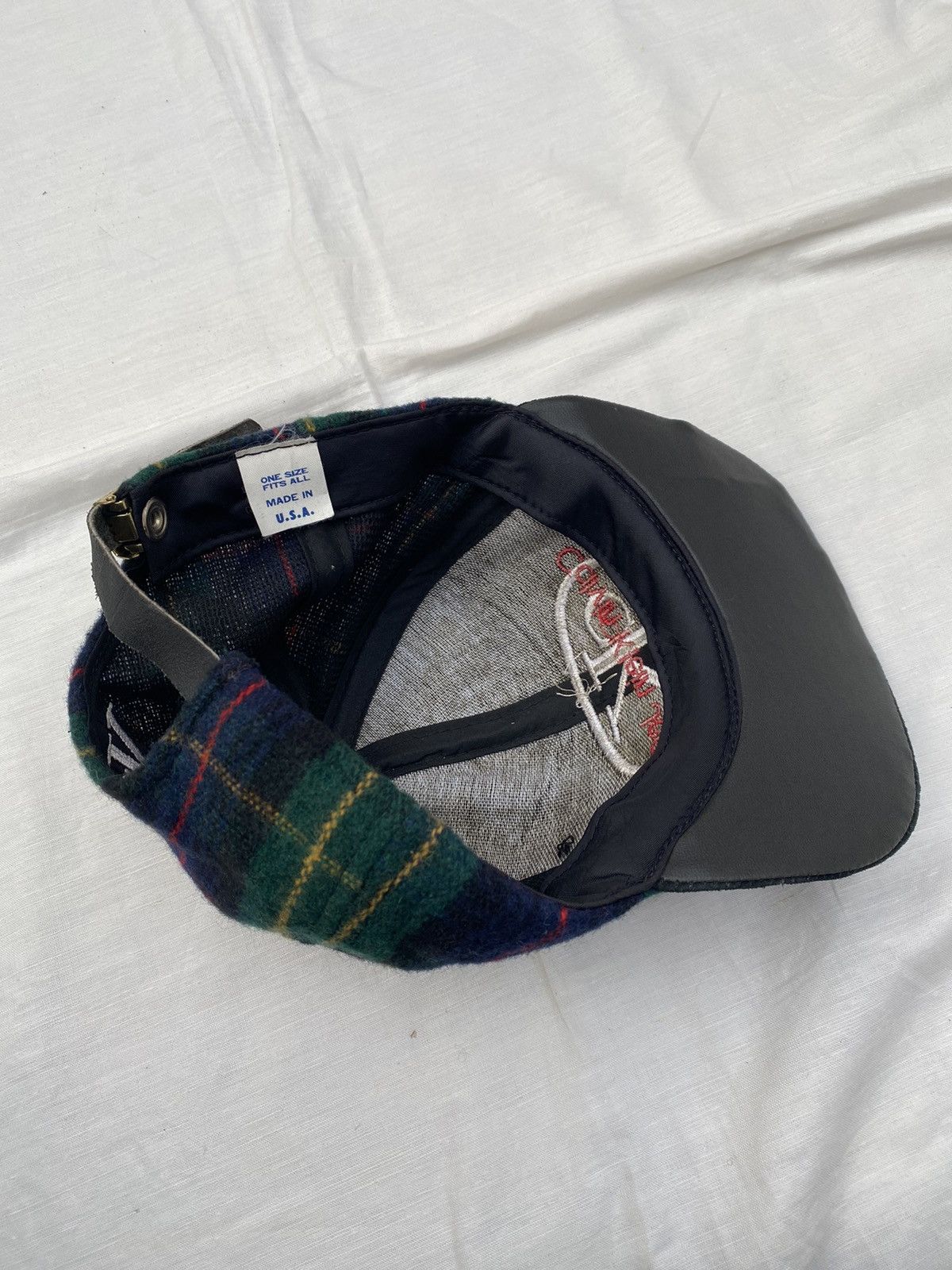 Calvin Klein × Vintage Vintage Calvin Klein Chekered Cap Size ONE SIZE - 10 Thumbnail