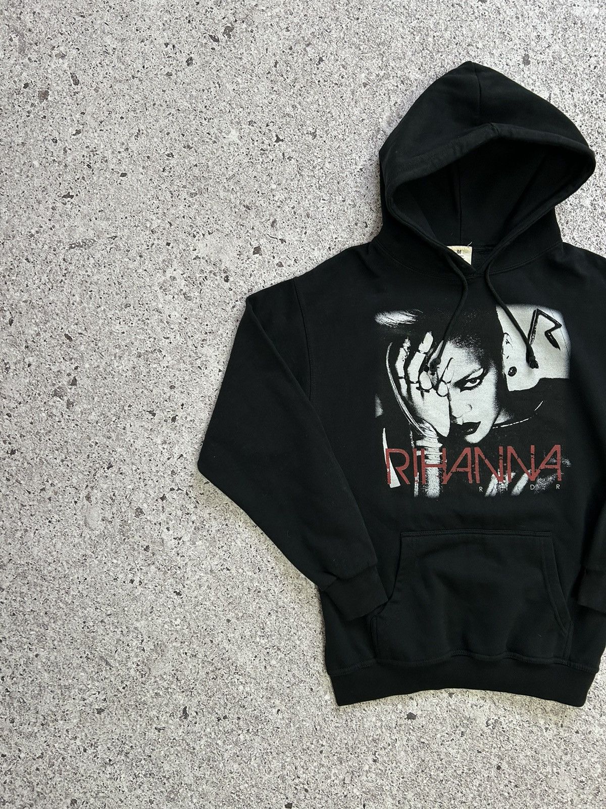 Rihanna × Vintage Vintage 2010 Rihanna World Tour 2010 Hoodie Y2K Hype Size US M / EU 48-50 / 2 - 4 Thumbnail