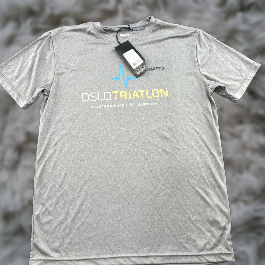 Vintage CRAFT Mens Shirt Running Gray Short Sleeves Quick Dry Marathon Shirt Mens M Gray Size US M / EU 48-50 / 2 - 1 Thumbnail
