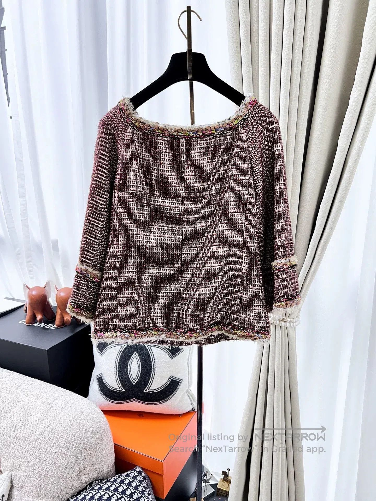 Chanel Chanel Red Tweed Glass Button Jacket. Size US XS / EU 42 / 0 - 2 Thumbnail