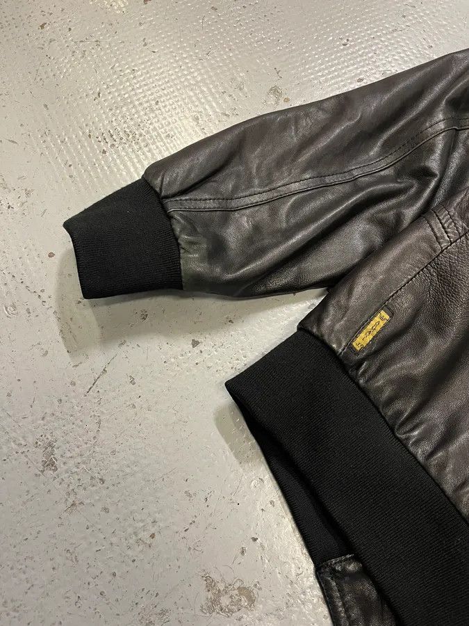 Armani 2000s Armani Black Leather Bomber Jacket Size US M / EU 48-50 / 2 - 8 Thumbnail