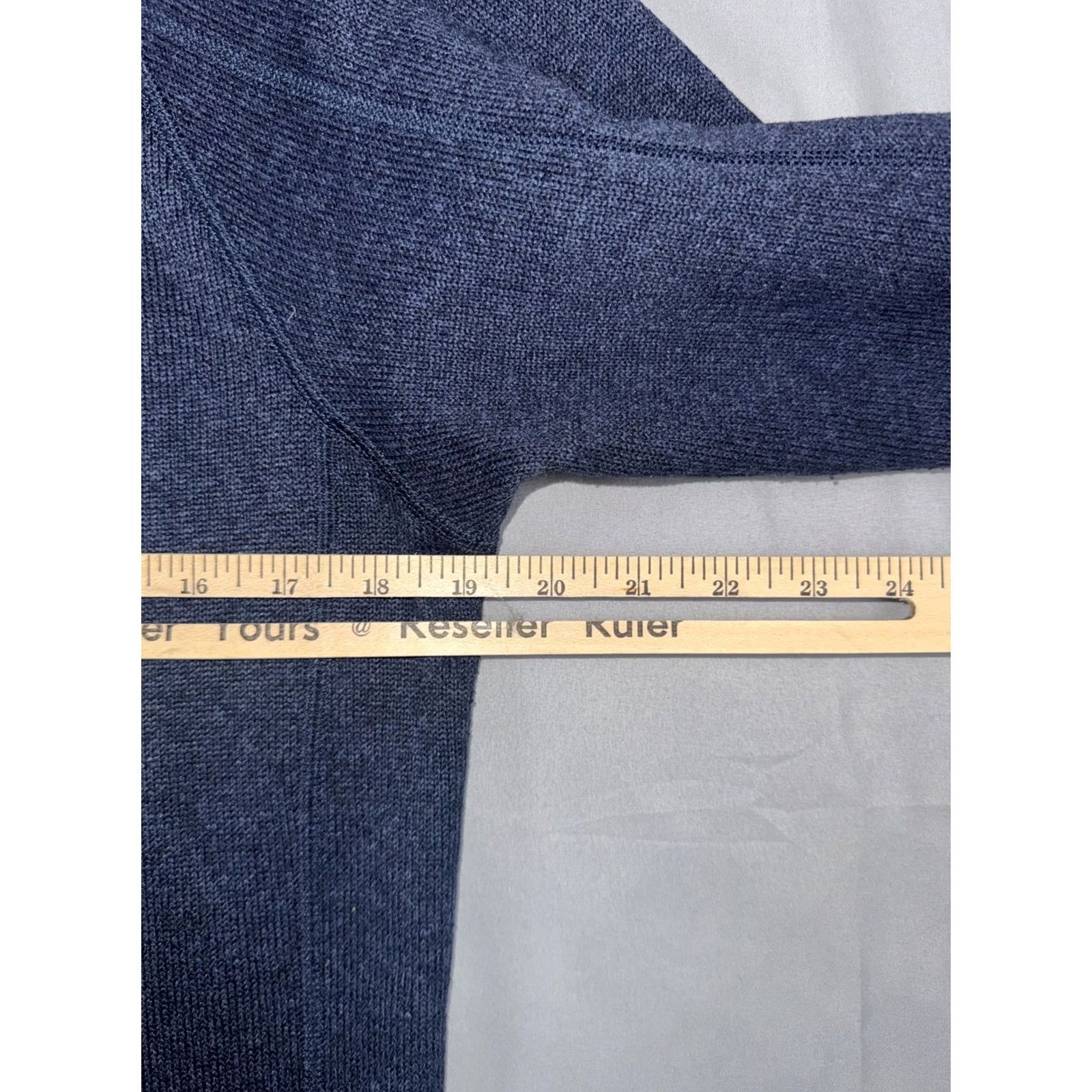Patagonia Patagonia Pullover Hoodie Mens Small Blue 1/4 Zip Fleece Hiking Regular Fit Raglan Sleeve Mock Neck Pocket Size US S / EU 44-46 / 1 - 7 Thumbnail