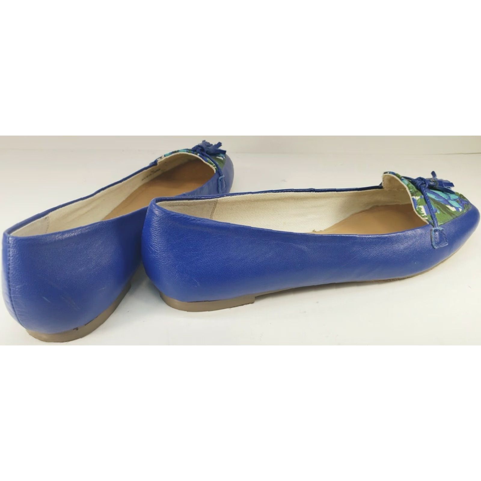 Talbots Talbots Flats Women's 7M Blue Tassel Painted Floral Vamp Very Cute! Shoes are in Like New Condition but have been worn once. Pre-owned. Size US 7 / IT 37 - 4 Thumbnail