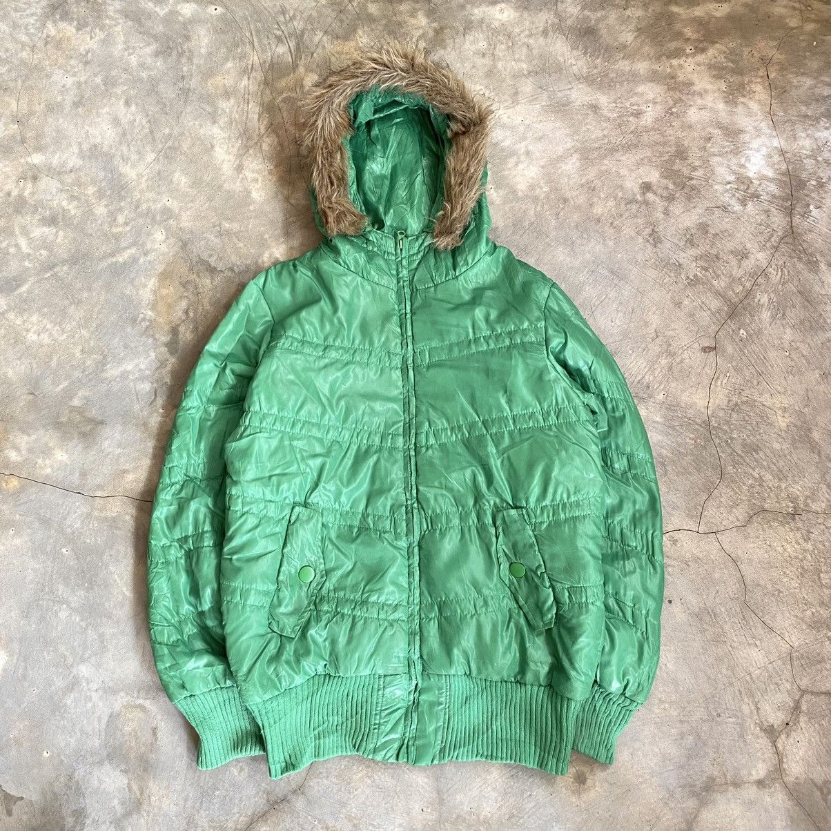 Japanese Brand 2000s Calfit Apocalypse Style Fur Hoodie Puffer Jacket Size US L / EU 52-54 / 3 - 1 Thumbnail