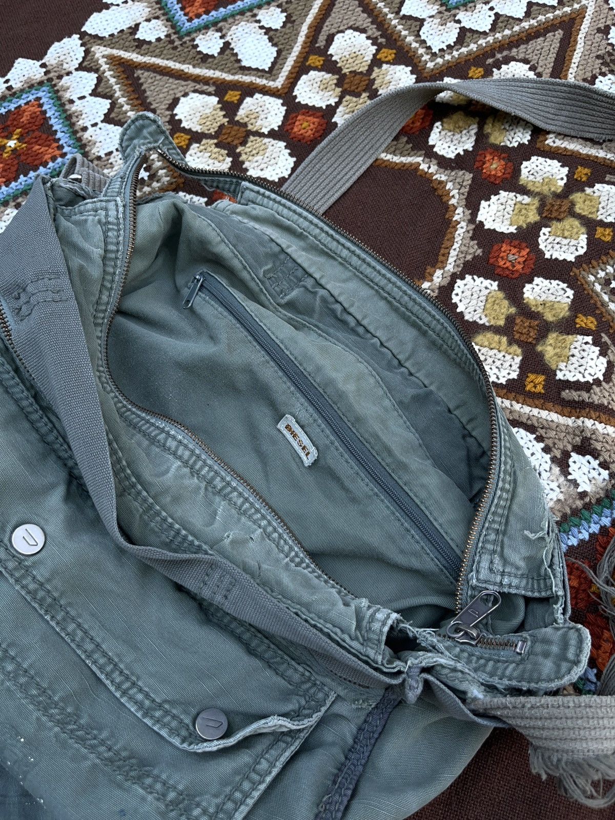 Diesel × Japanese Brand × Vintage Vintage Diesel Distressed Multi Pocket Crossbody Bag Utility Size ONE SIZE - 11 Thumbnail