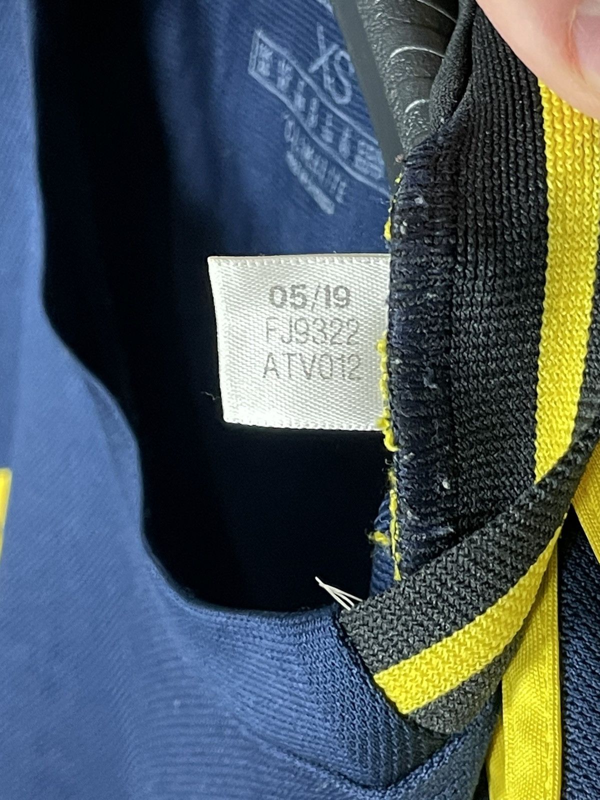 Adidas ARSENAL Adidas 2019s Football Bellerin #2 Soccer Jersey Size US XS / EU 42 / 0 - 11 Thumbnail