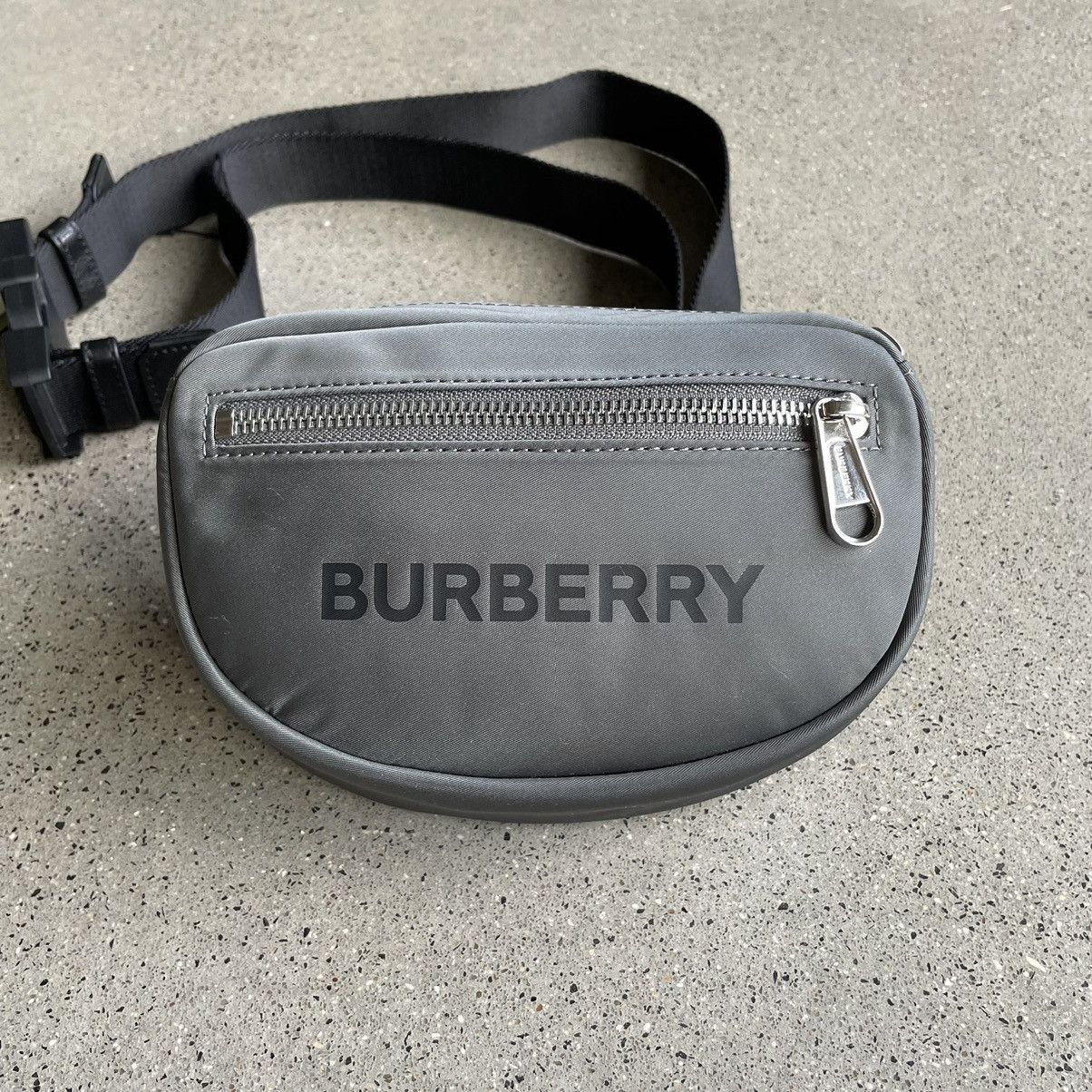 Burberry Burberry Nylon Waist Bag Grey Size ONE SIZE - 2 Thumbnail
