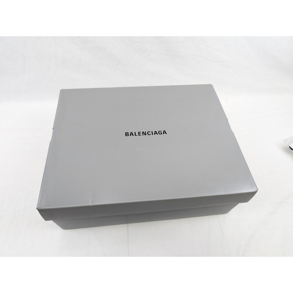 Balenciaga o1rshd1 Hightop Monocolor Runner Sneakers in White Size US 9 / EU 42 - 22 Thumbnail
