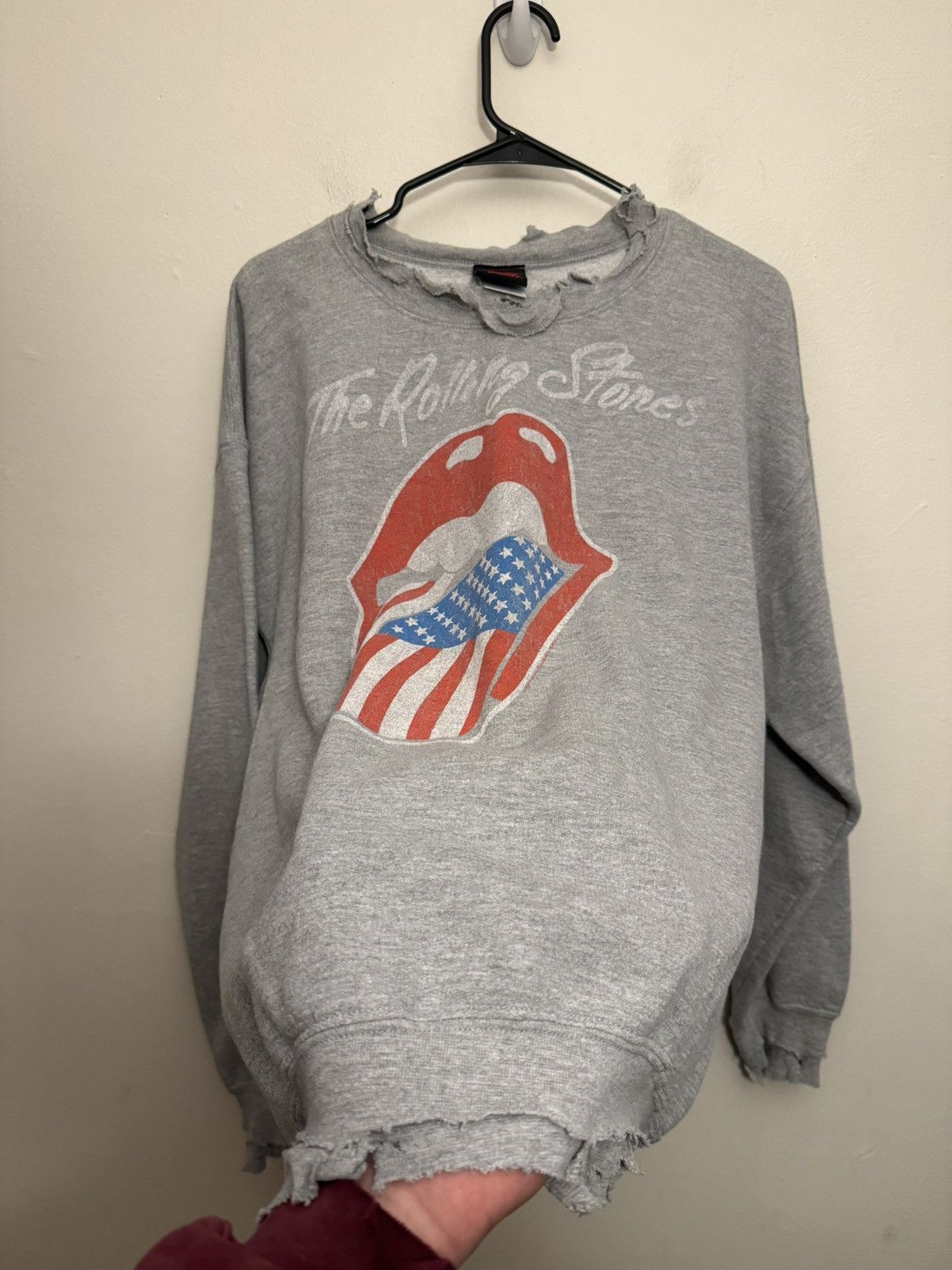 Vintage Vintage Thrashed Faded Rolling Stones Crewneck Grey Large Size US L / EU 52-54 / 3 - 3 Thumbnail
