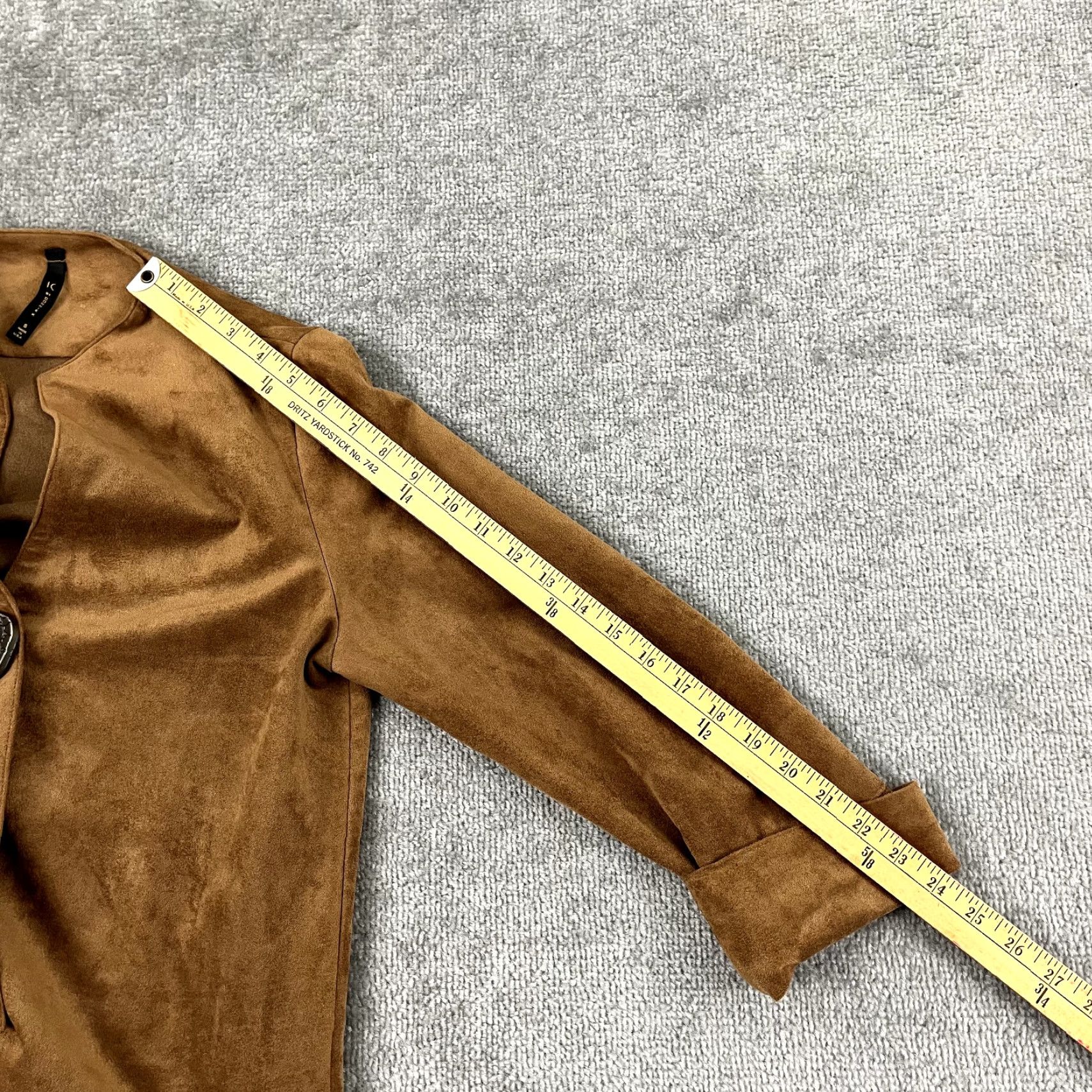 Vintage IC by CONNIE K Jacket Womens Small Brown Faux Suede Swing Asymmetric 1 Button Jacket Womens Small Brown Faux Suede Swing Asymmetric 1 Button Size S / US 4 / IT 40 - 5 Thumbnail