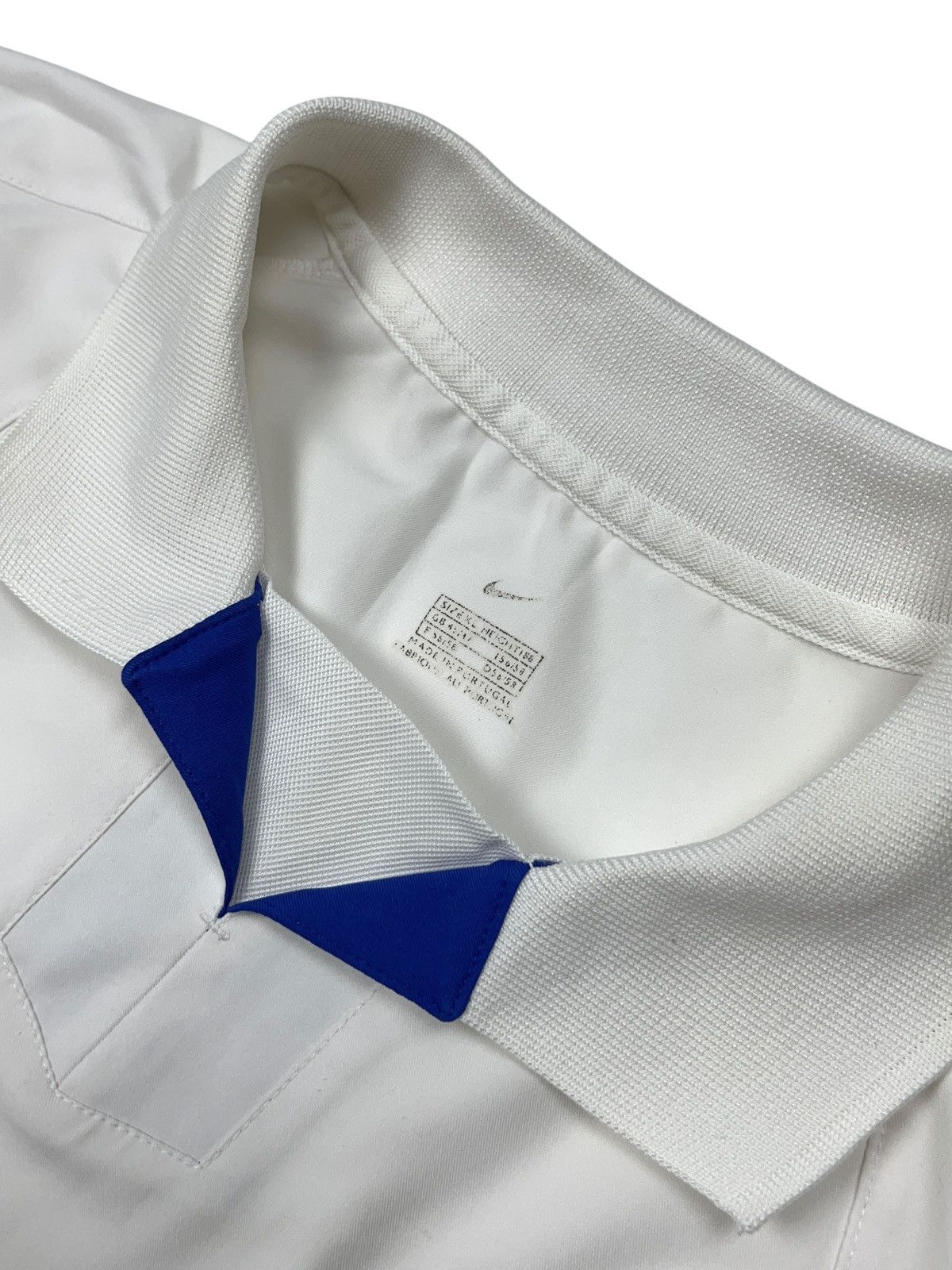 Nike Vintage 2002/2003 Nike Leeds United Soccer Jersey Shirt LUFC Size US XL / EU 56 / 4 - 6 Thumbnail