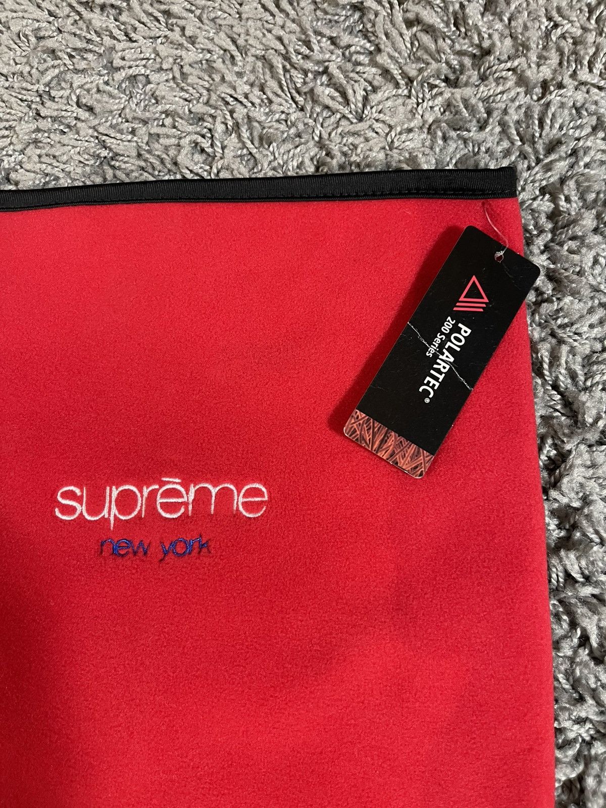 Supreme 2016FW Supreme Polartec Box Logo Fleece Neck Gaiter Red Size ONE SIZE - 3 Thumbnail