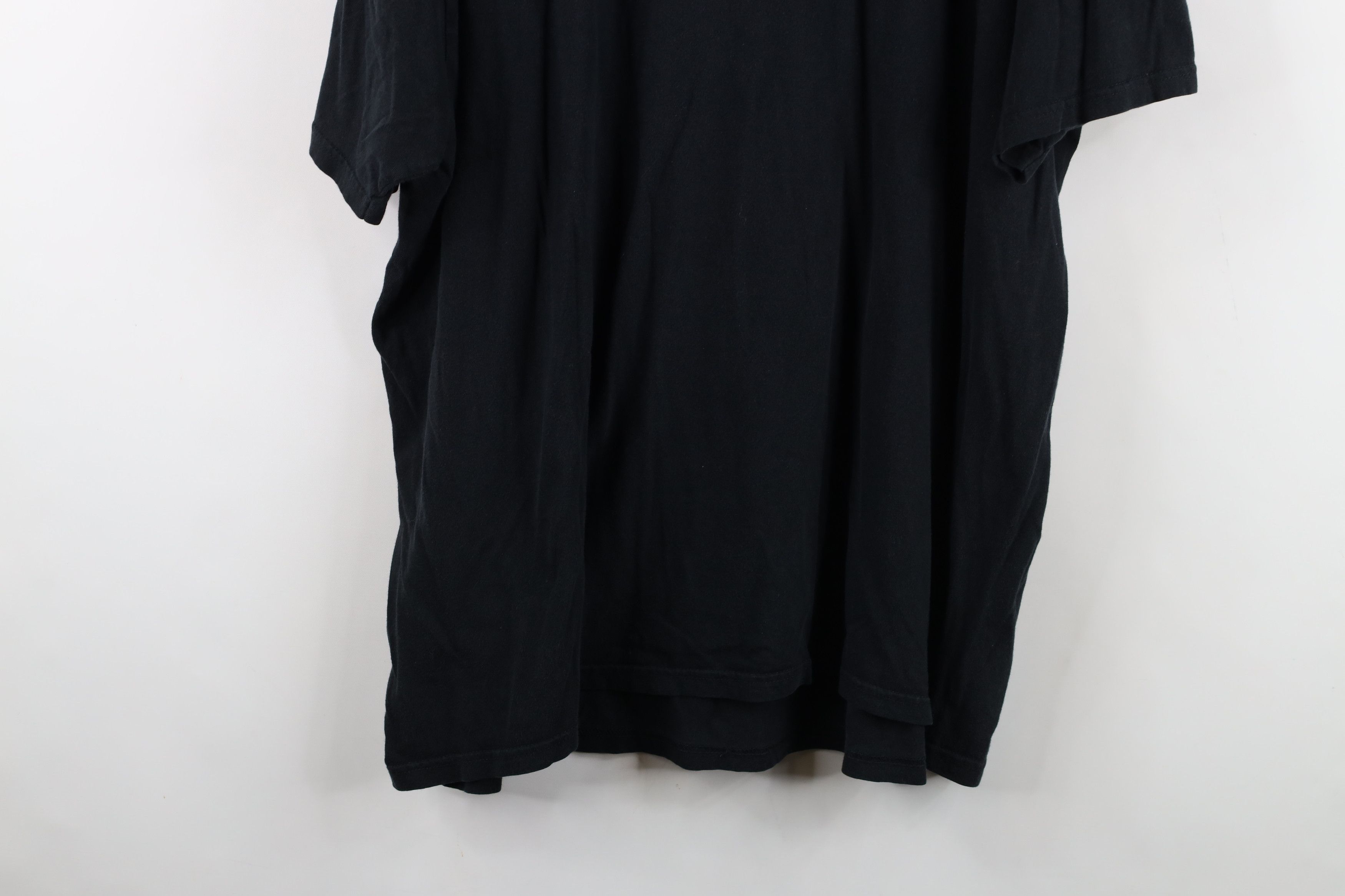 Vintage Vintage Y2K Dark Side of the Moon Pink Floyd Band T-Shirt Size US XXL / EU 58 / 5 - 13 Thumbnail