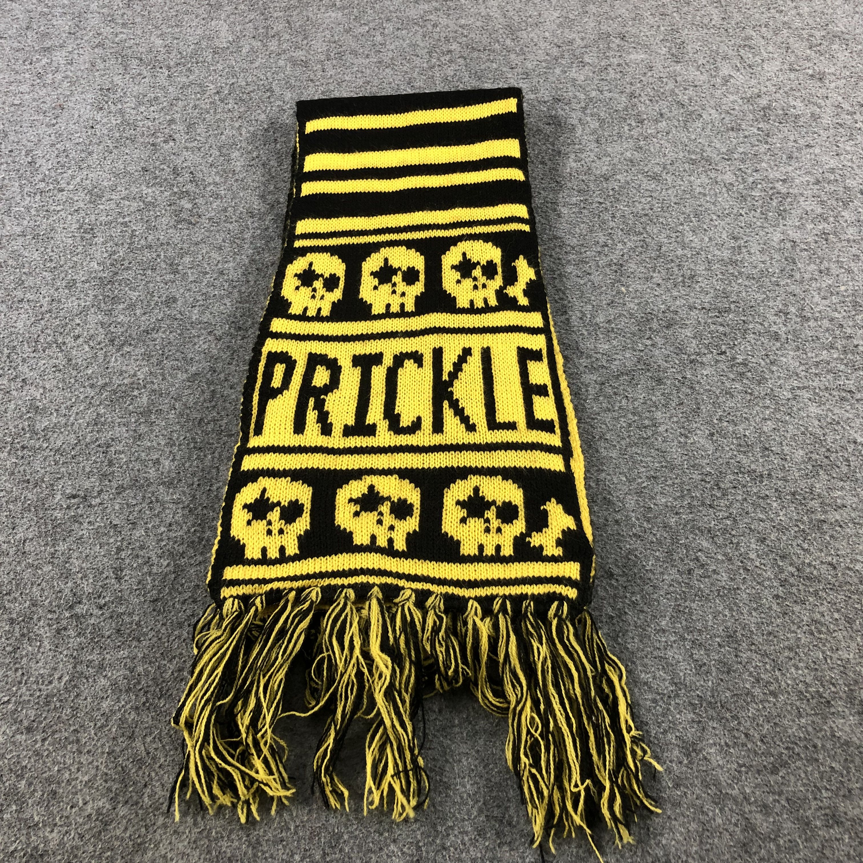 Seditionaries Prickle Skulls Wool Scarf Muffler V729 Size ONE SIZE - 2 Thumbnail