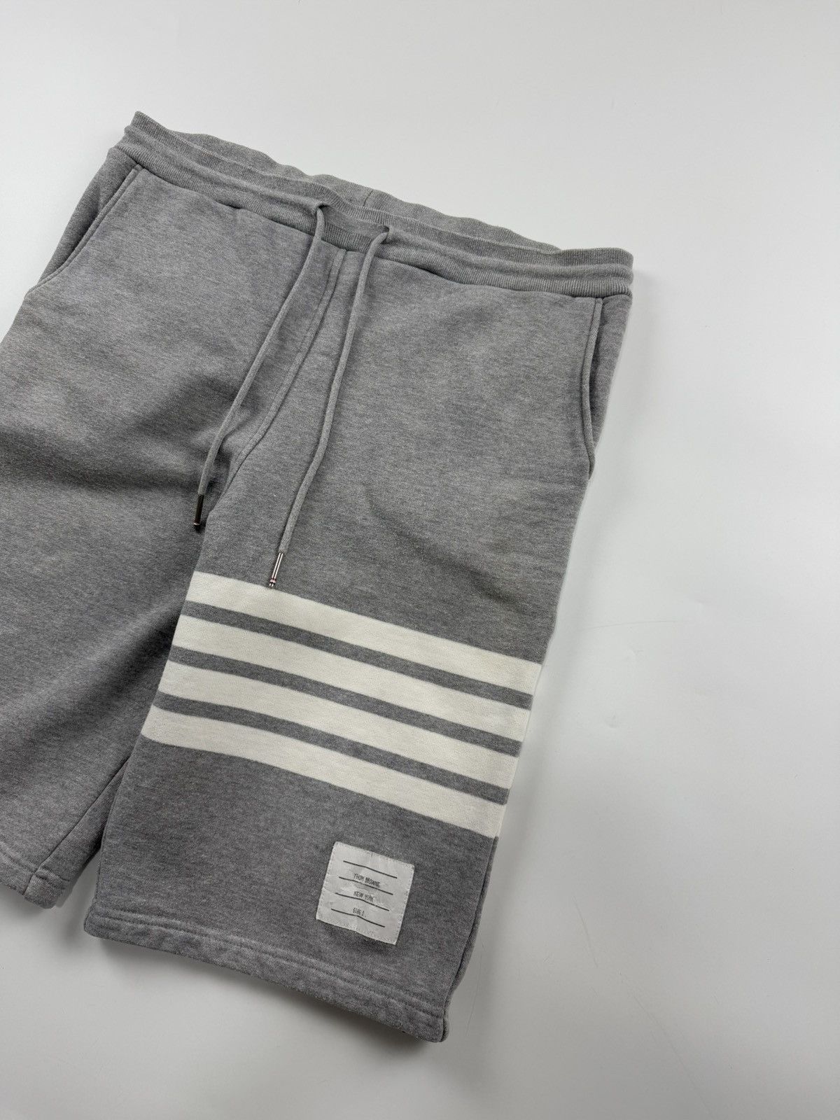 Thom Browne Thom Browne Classic Loopback 4-Bar Sweatshorts Size US 32 / EU 48 - 6 Thumbnail