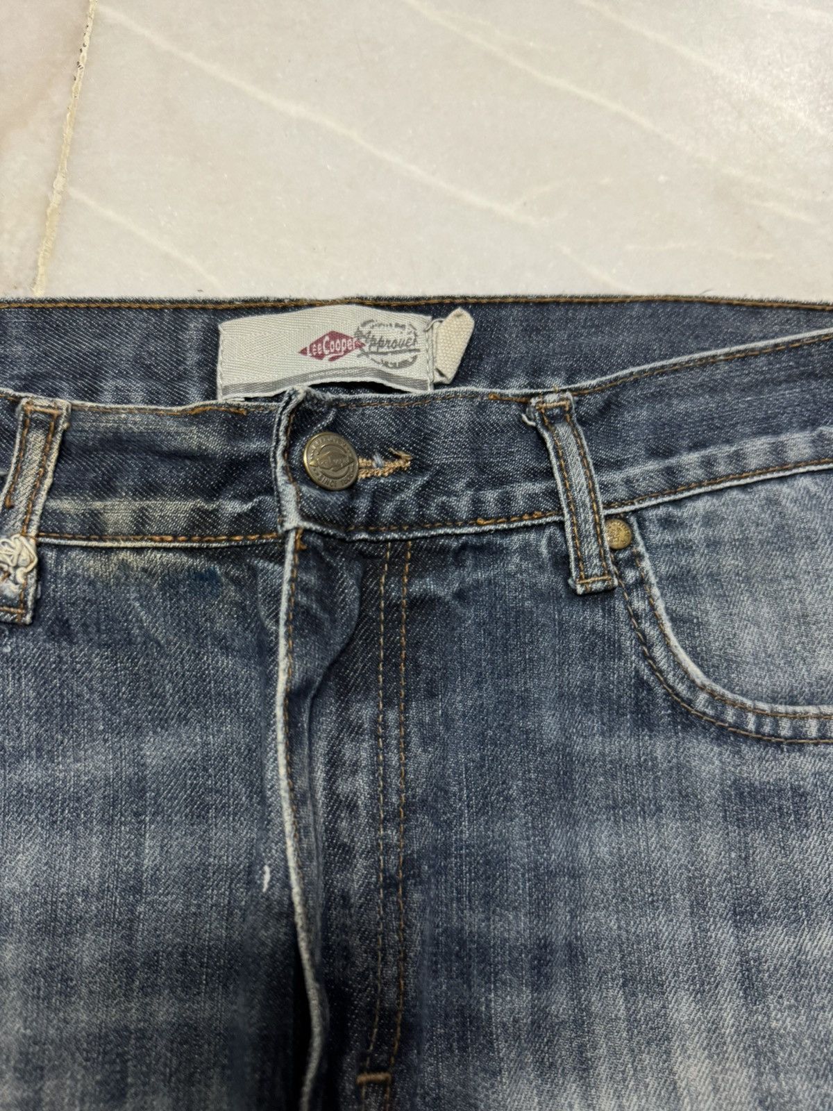 Japanese Brand FLARED JAPANESE THRASHED INSANE 90s STYLE DENIM JEANS Size US 32 / EU 48 - 5 Thumbnail