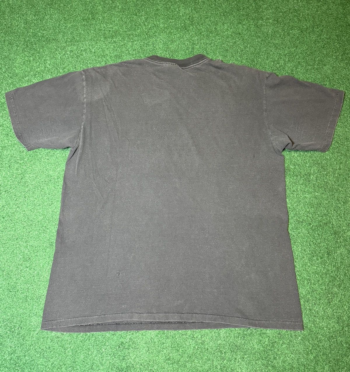 Vintage Vintage 90s Native American Eagle Navajo Faded T Shirt Size US L / EU 52-54 / 3 - 5 Thumbnail