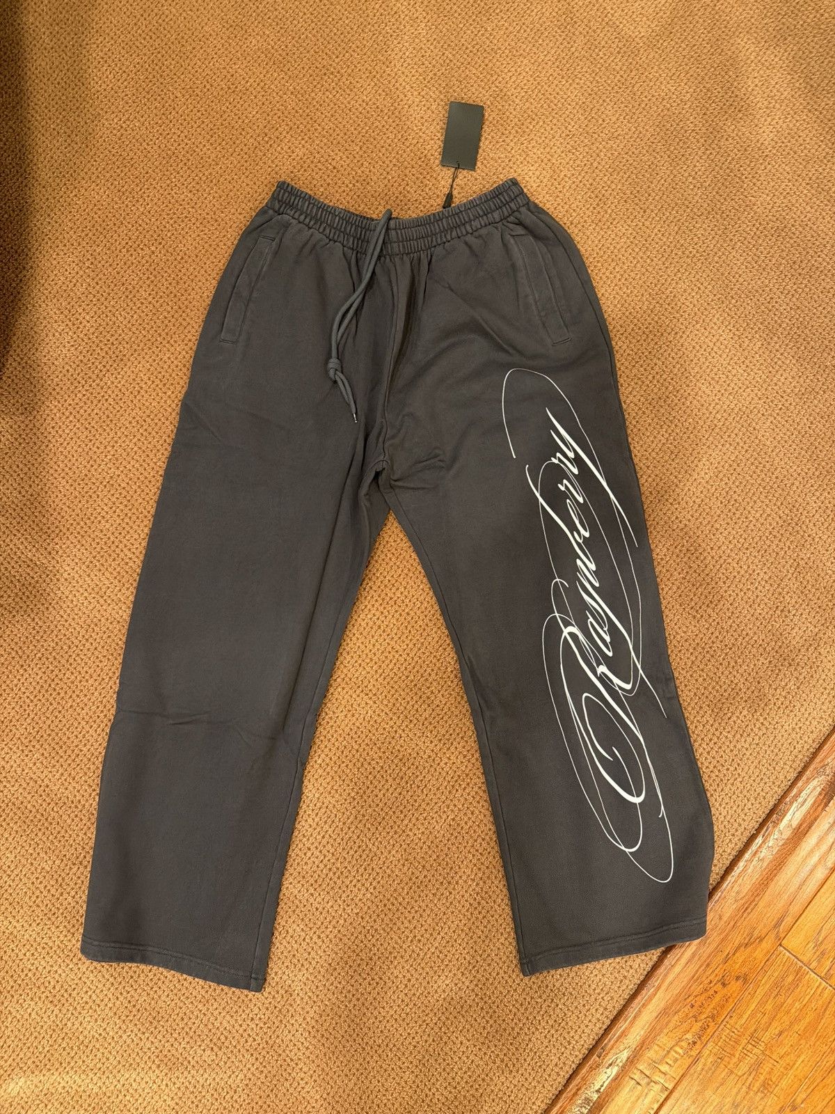The GV Gallery The gv gallery raspberry hills script sweatpant Size US 30 / EU 46 - 1 Thumbnail